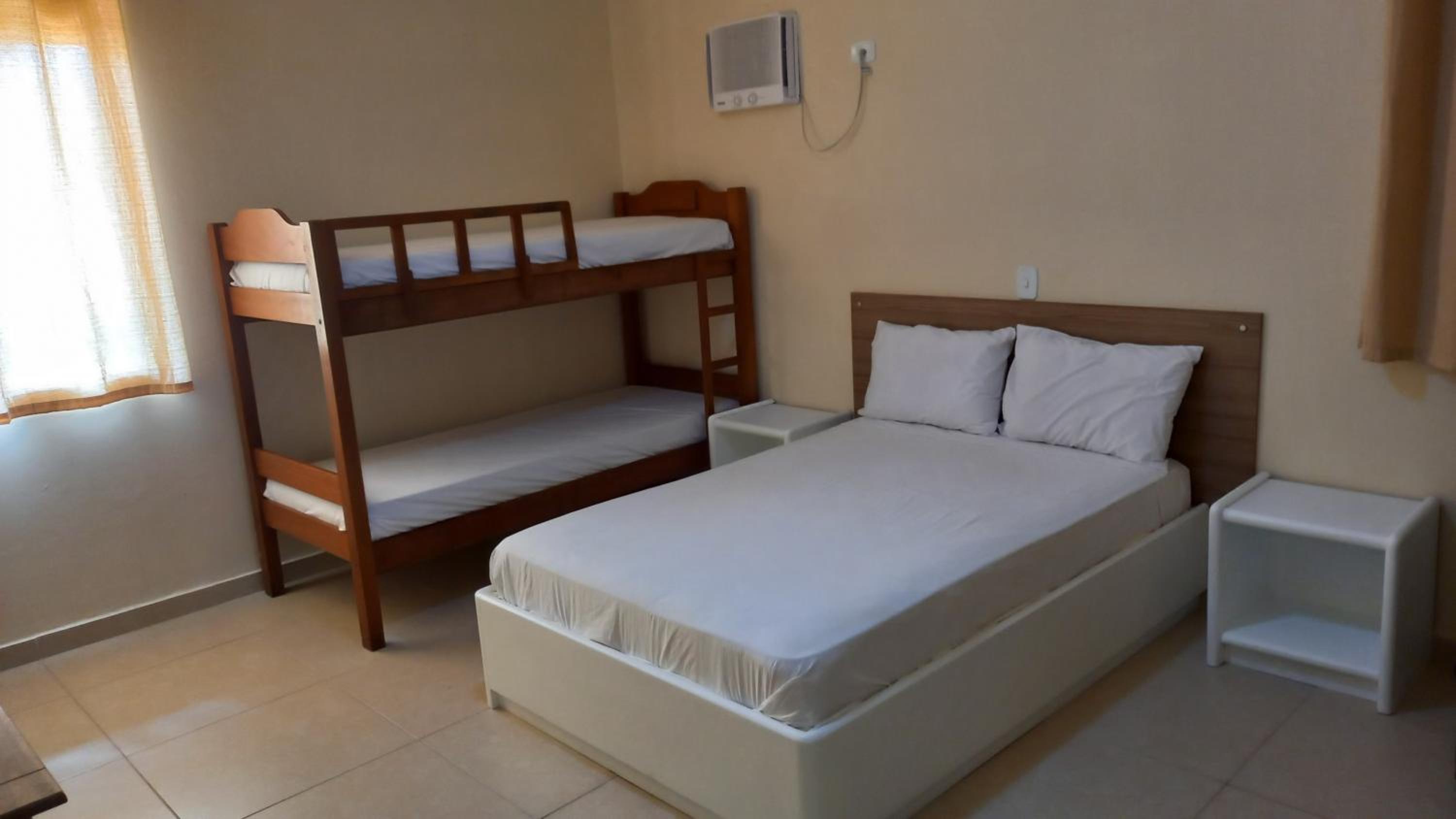 Standard Suite - Photo 2