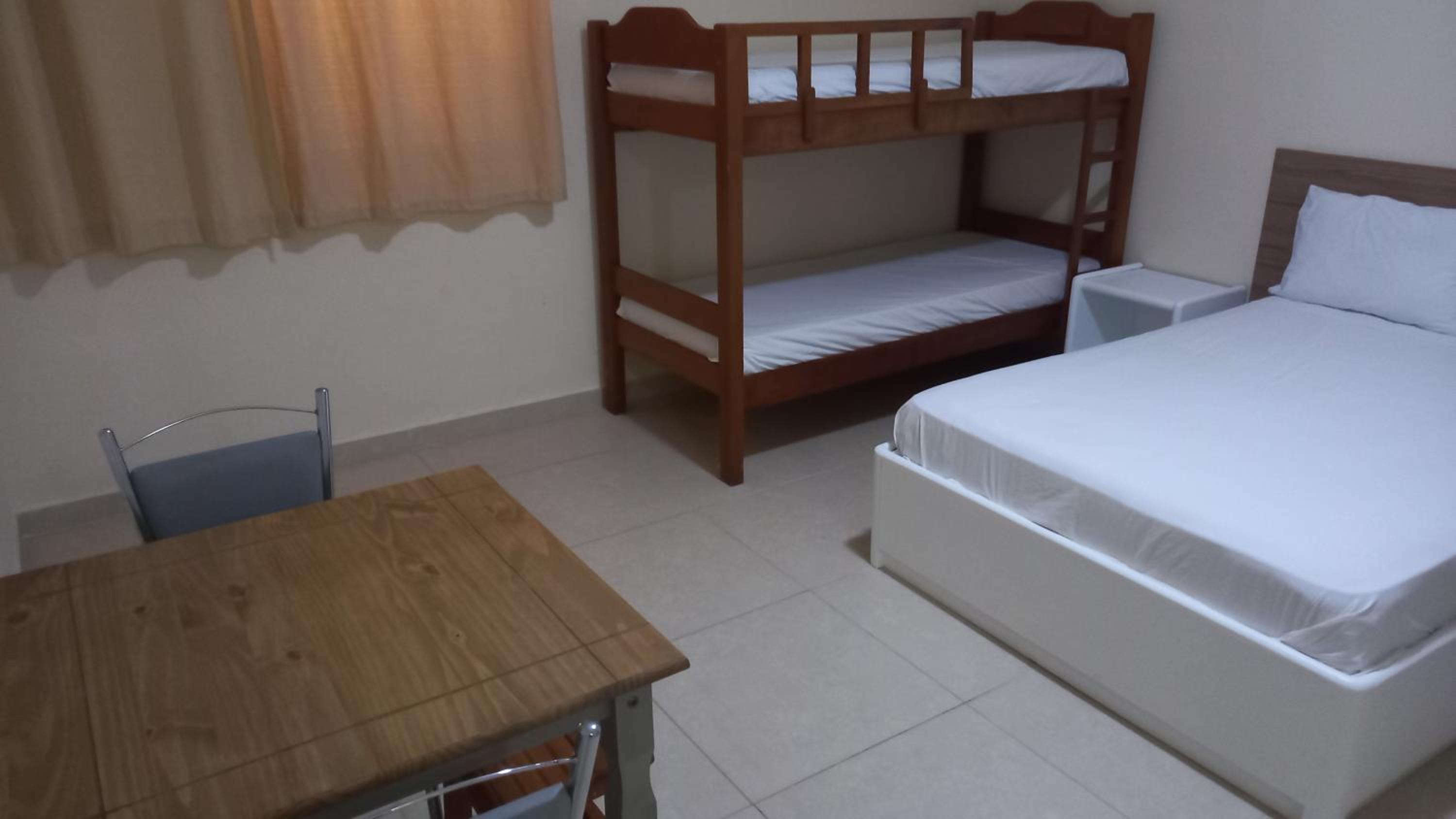 Standard Suite - Photo 3