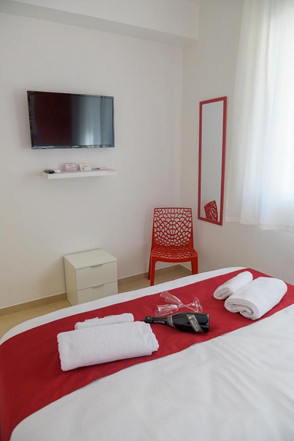 Comfort Triple Room with Shower photo 2