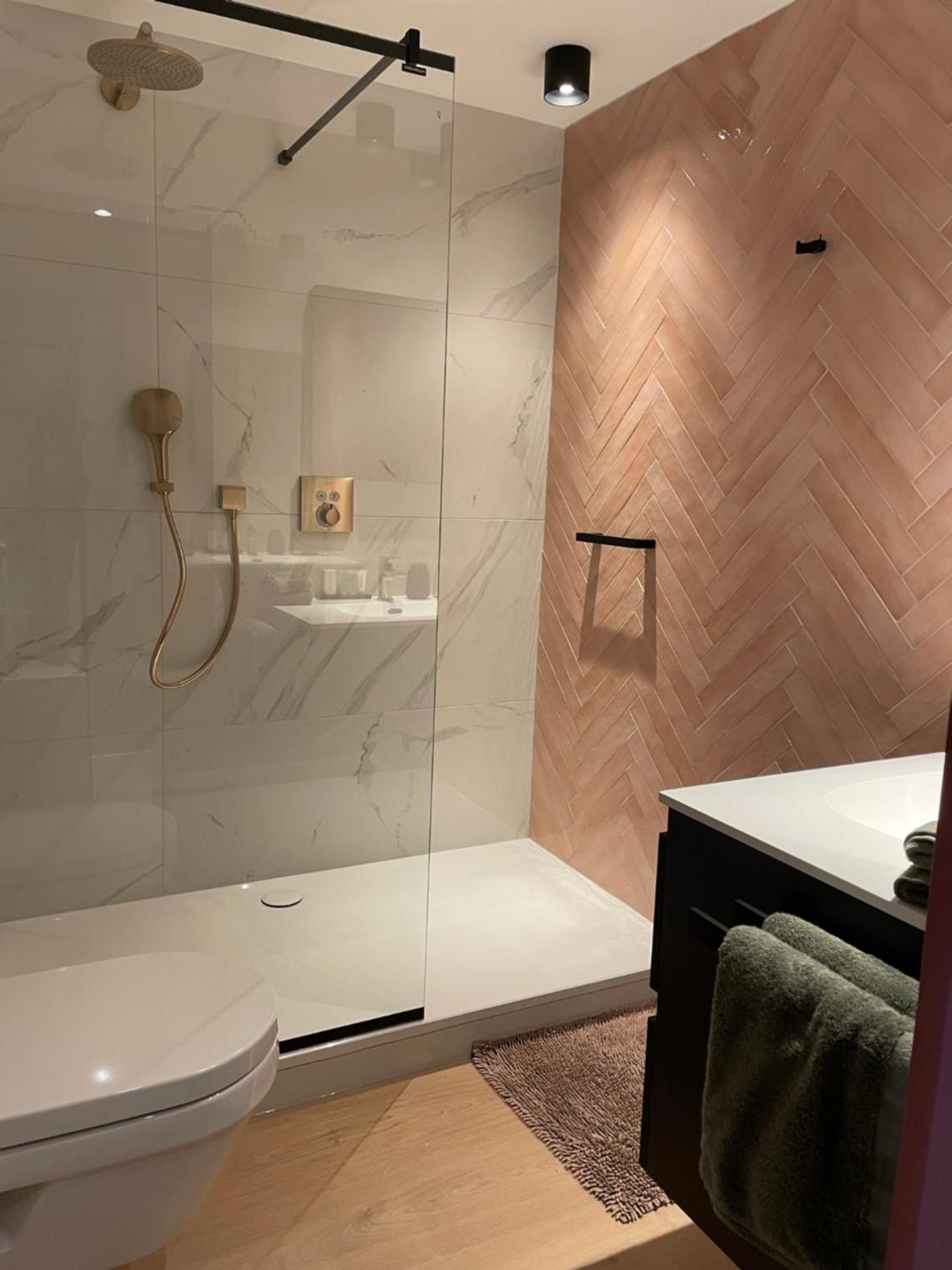 Standard Double or Twin Room photo 3