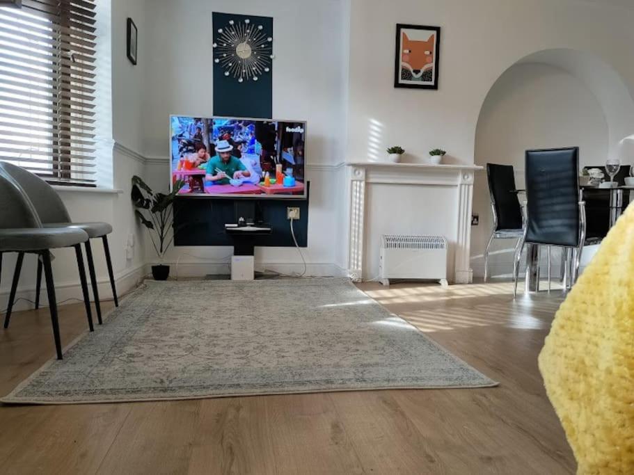 Three-Bedroom House photo 1