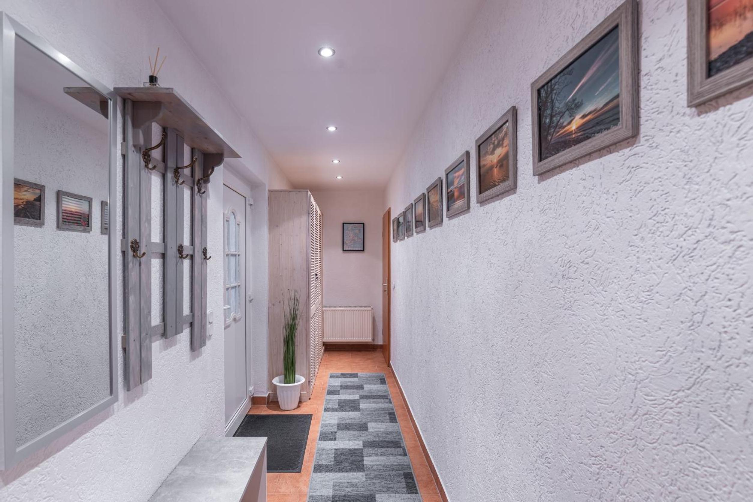 Apartment - Ground Floor photo 2