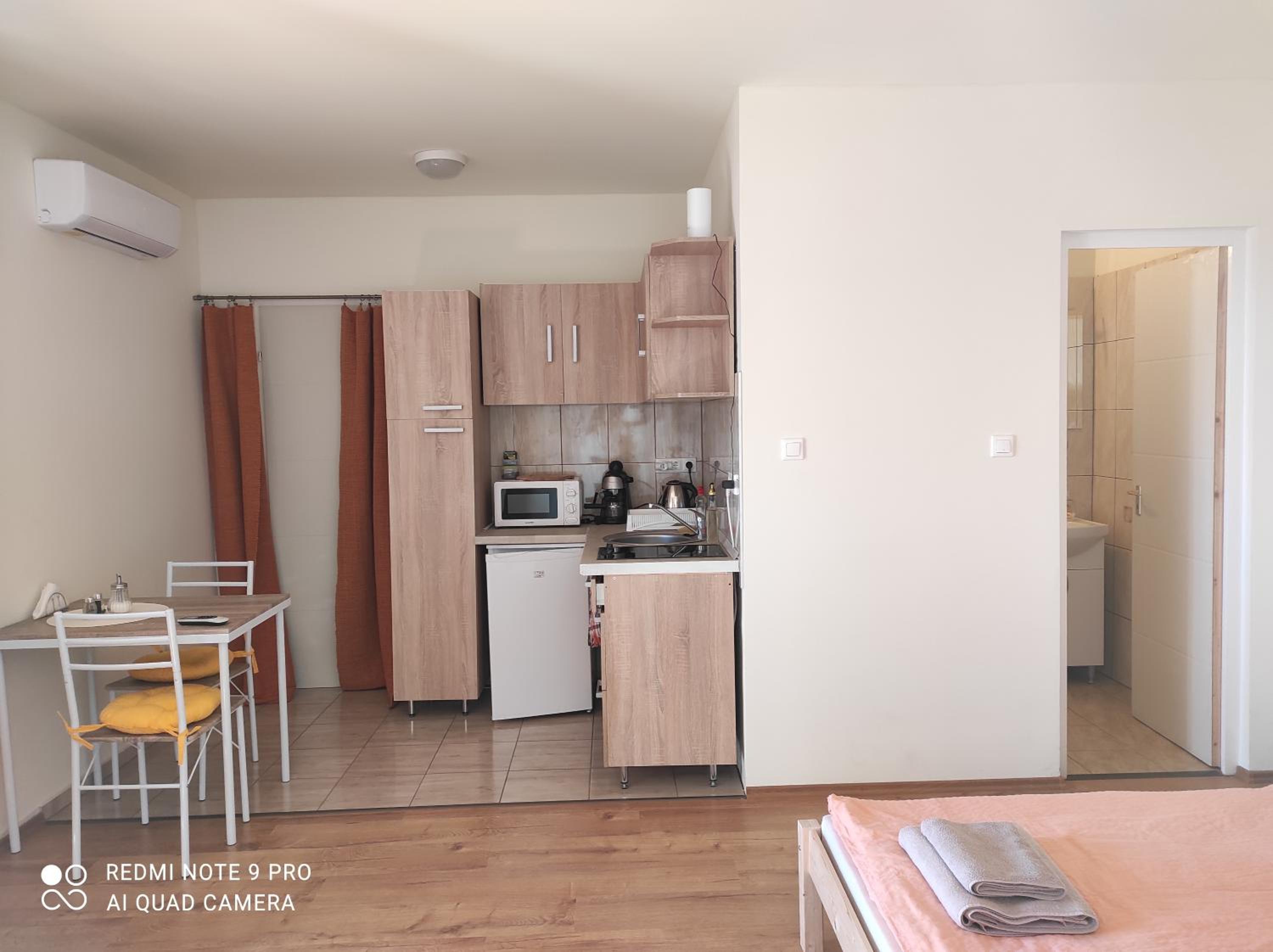 One-Bedroom Apartment photo 3