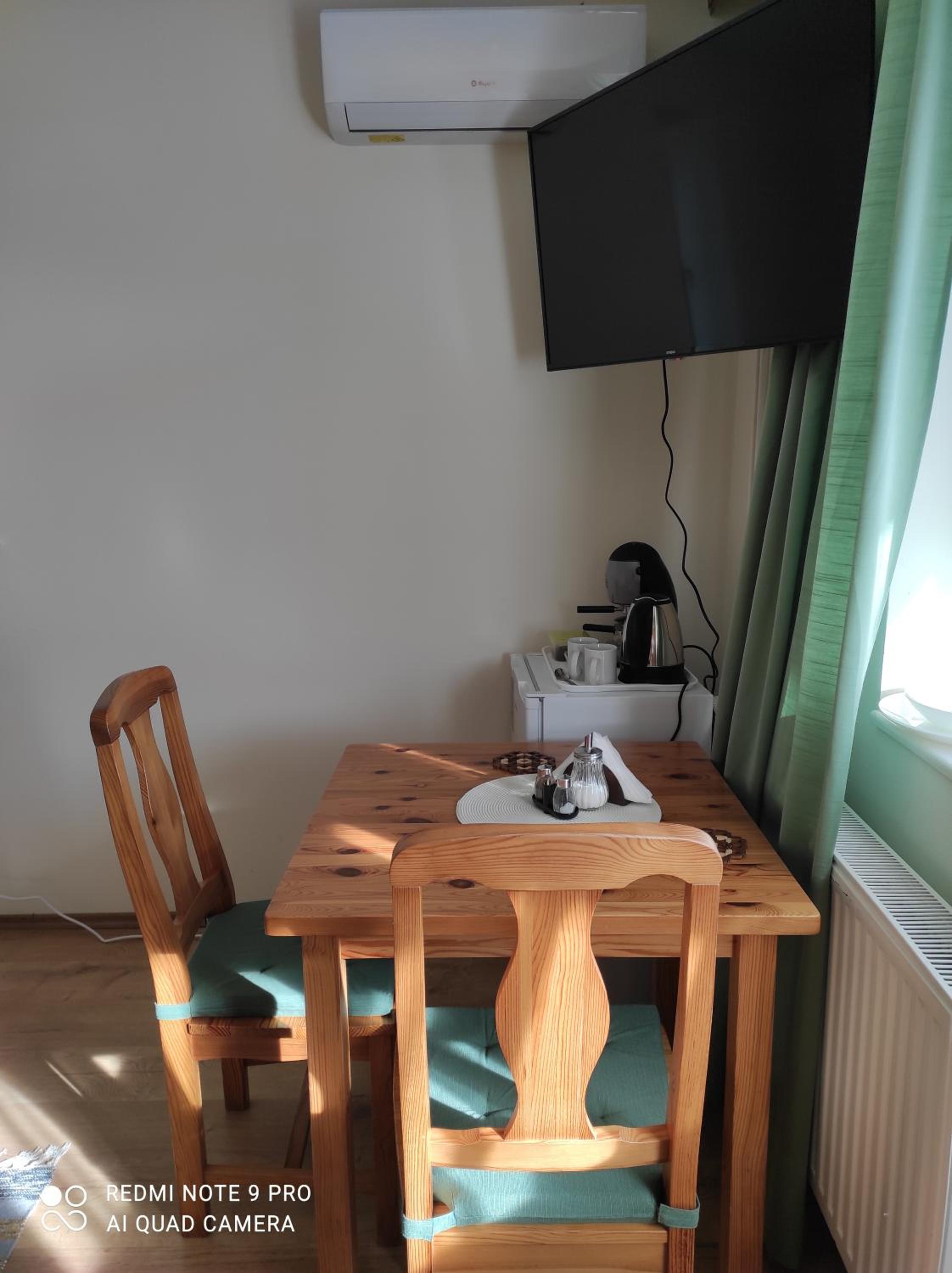 Twin Room - Disability Access photo 2