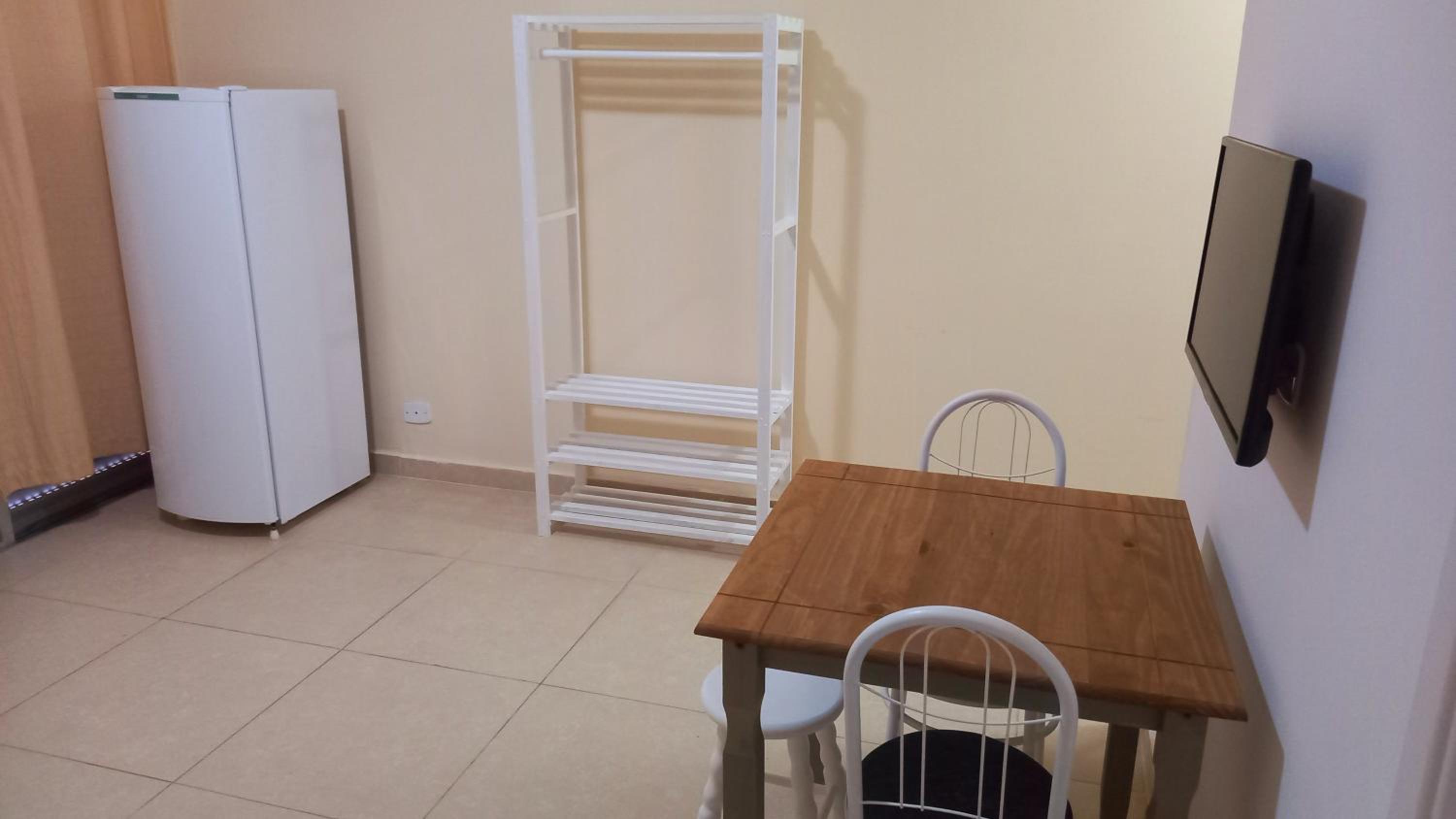 Suite with Balcony - Photo 7