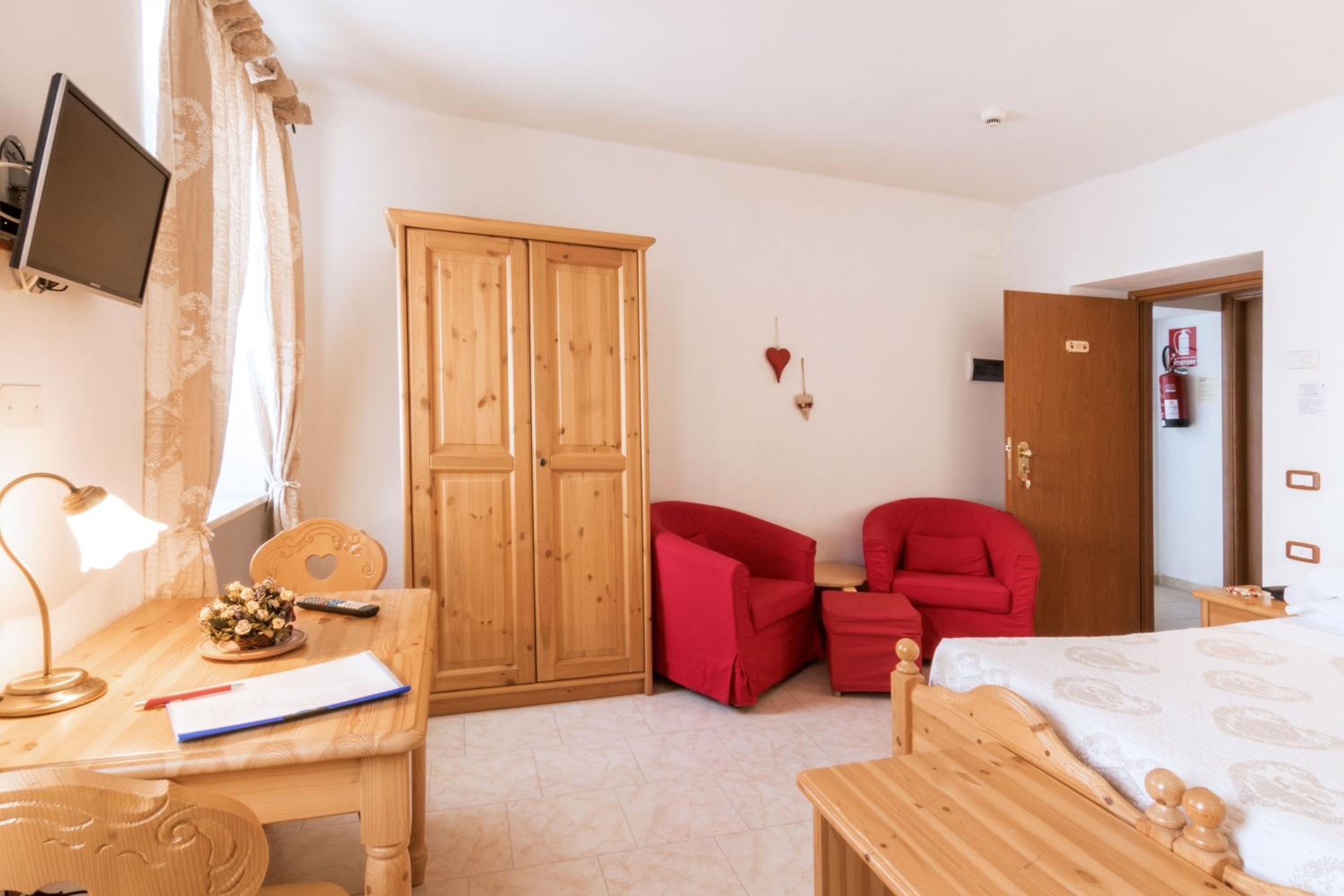 Double Room with Spa Bath photo 1
