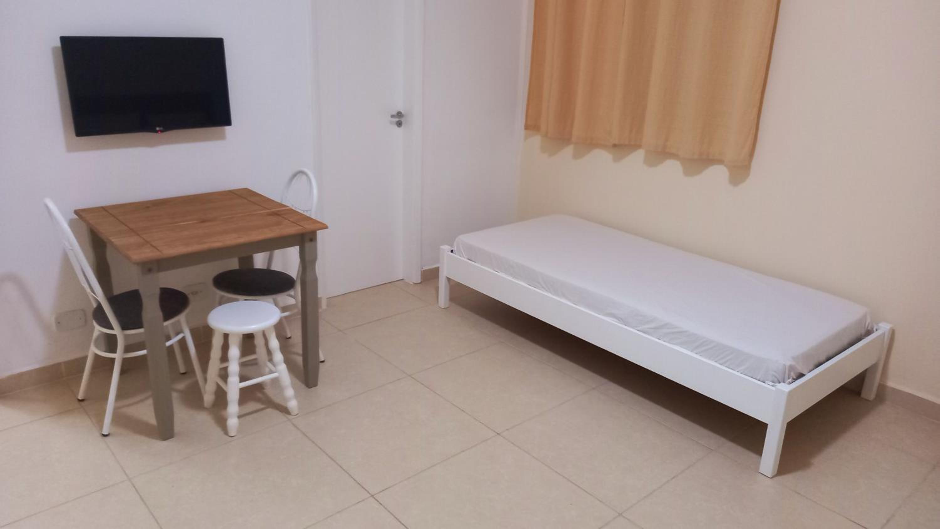 Suite with Balcony - Photo 2