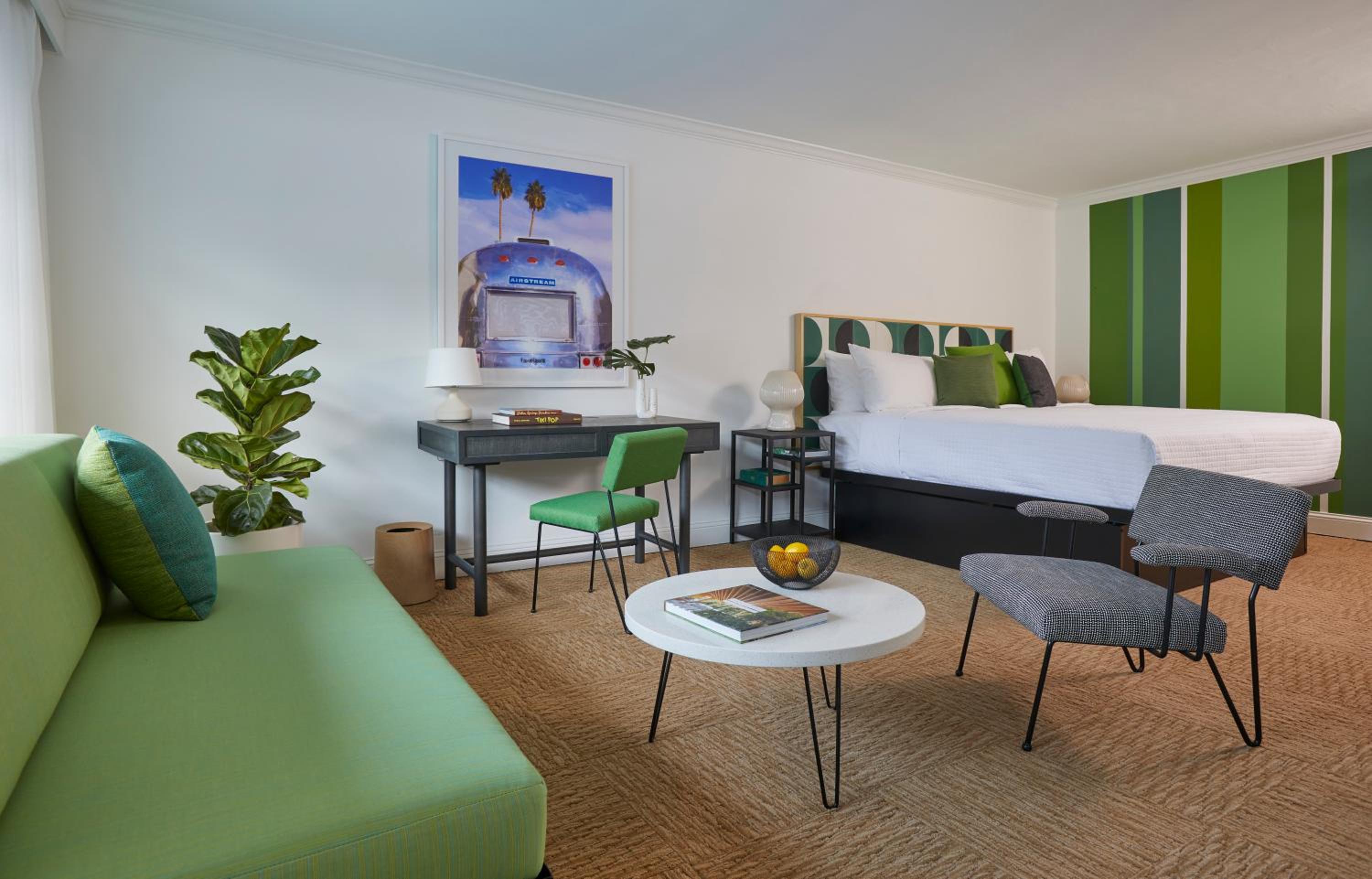 Balcony Room