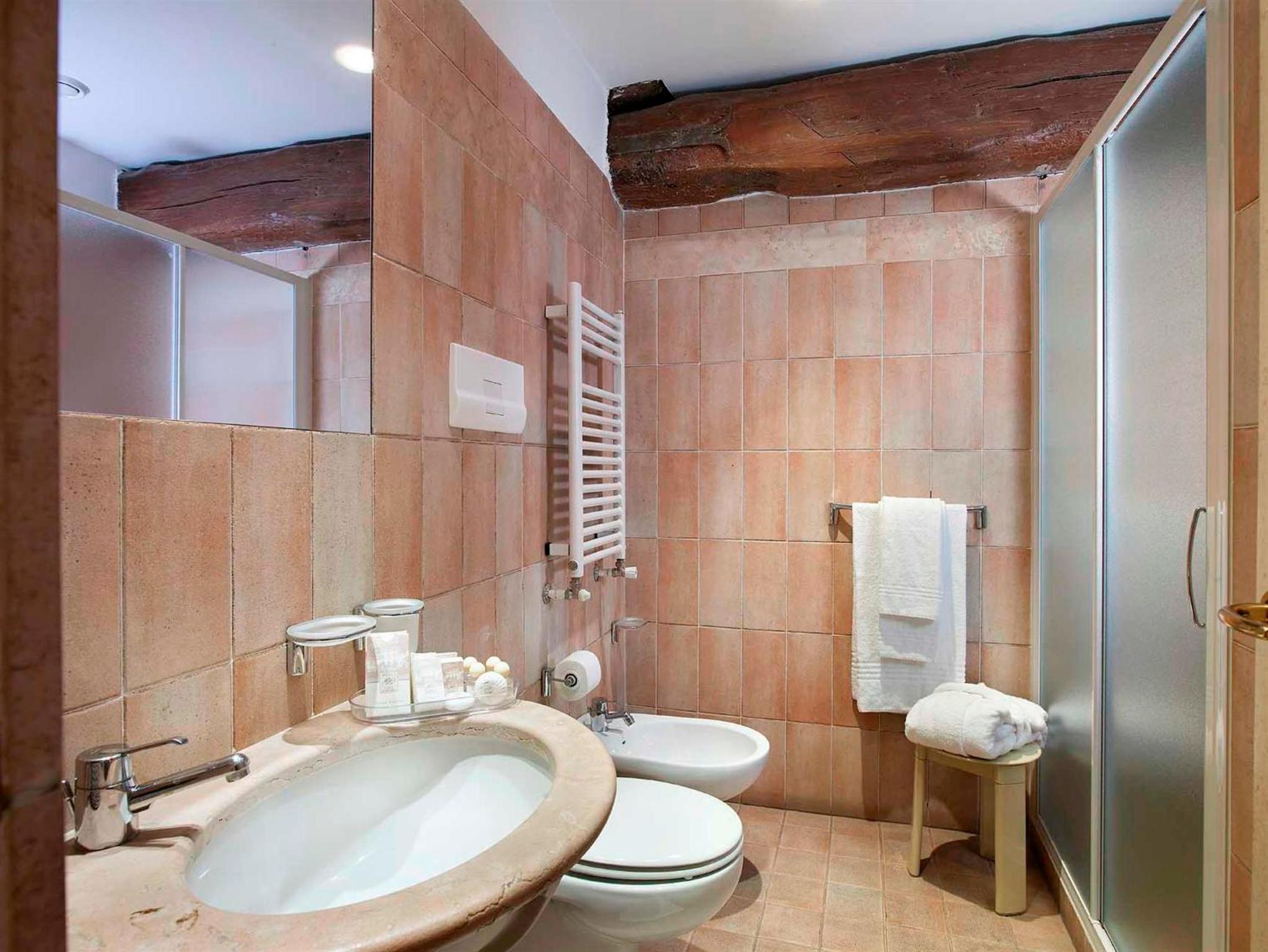 Single Room - Photo 3