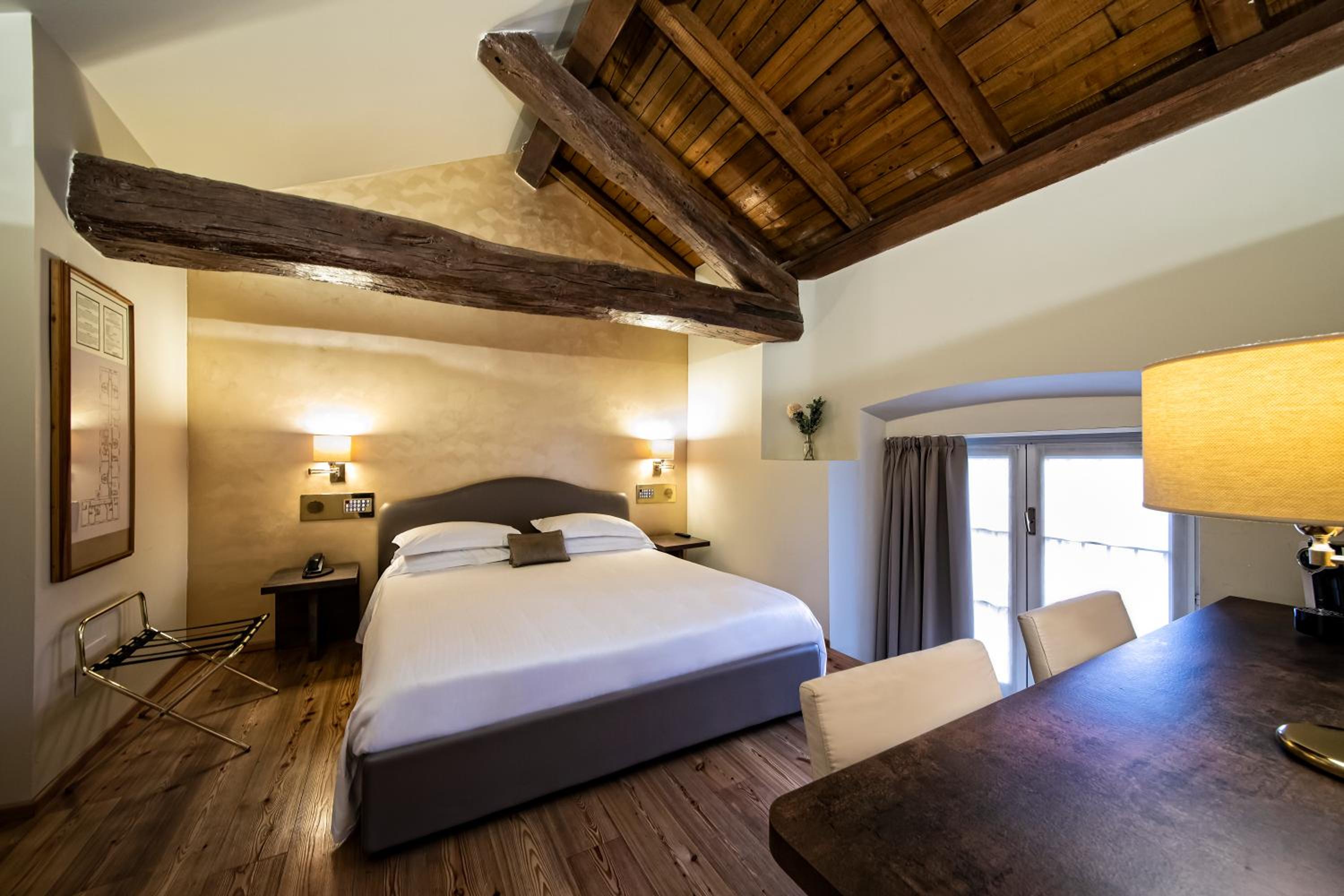 Double or Twin Room - Photo 3