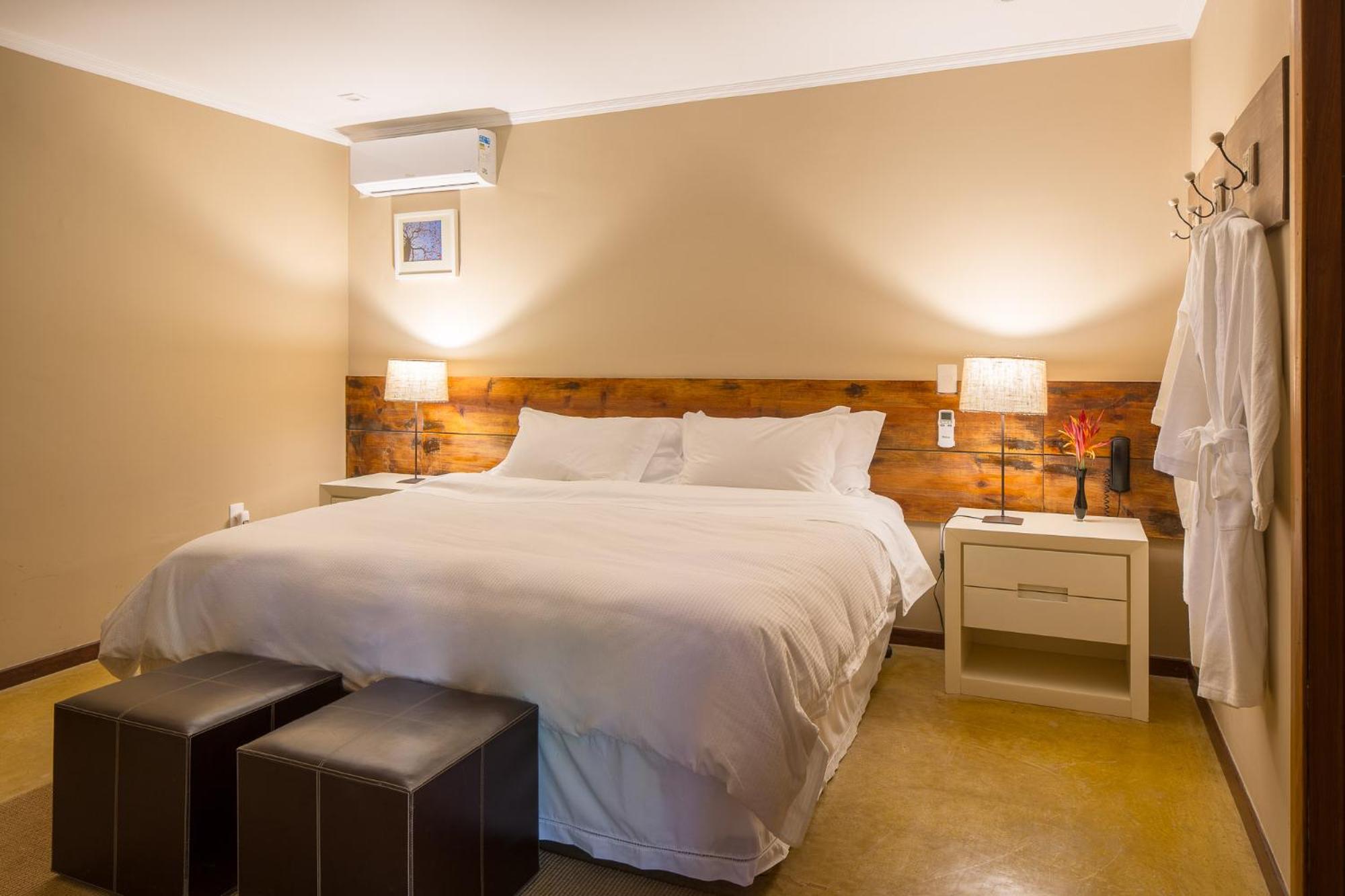 Double Room with Spa Bath - Jasmim photo 3