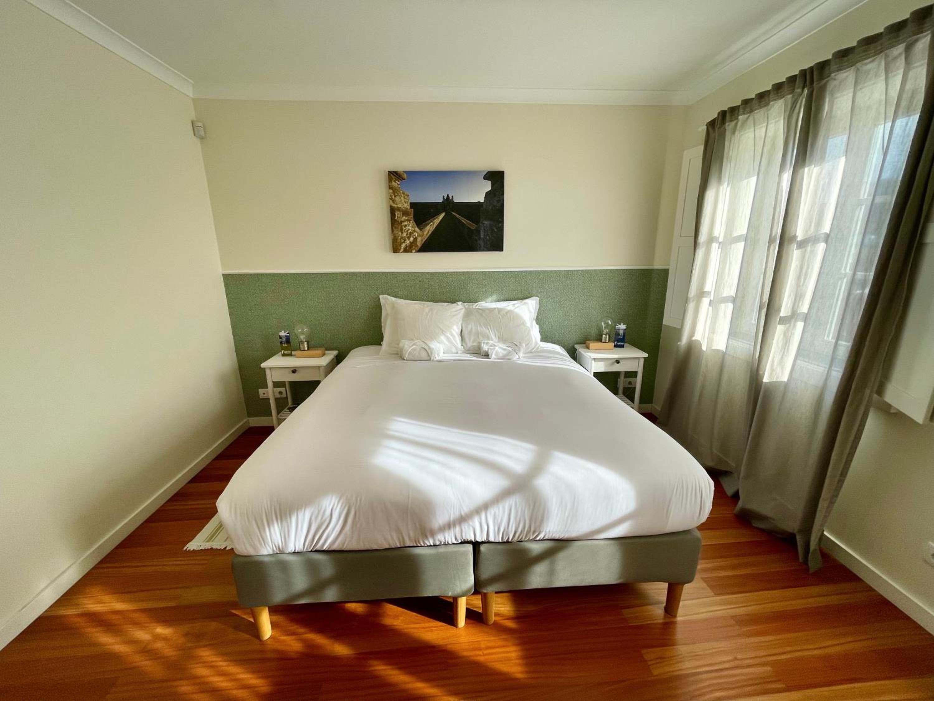 Double Room with Shared Bathroom photo 1