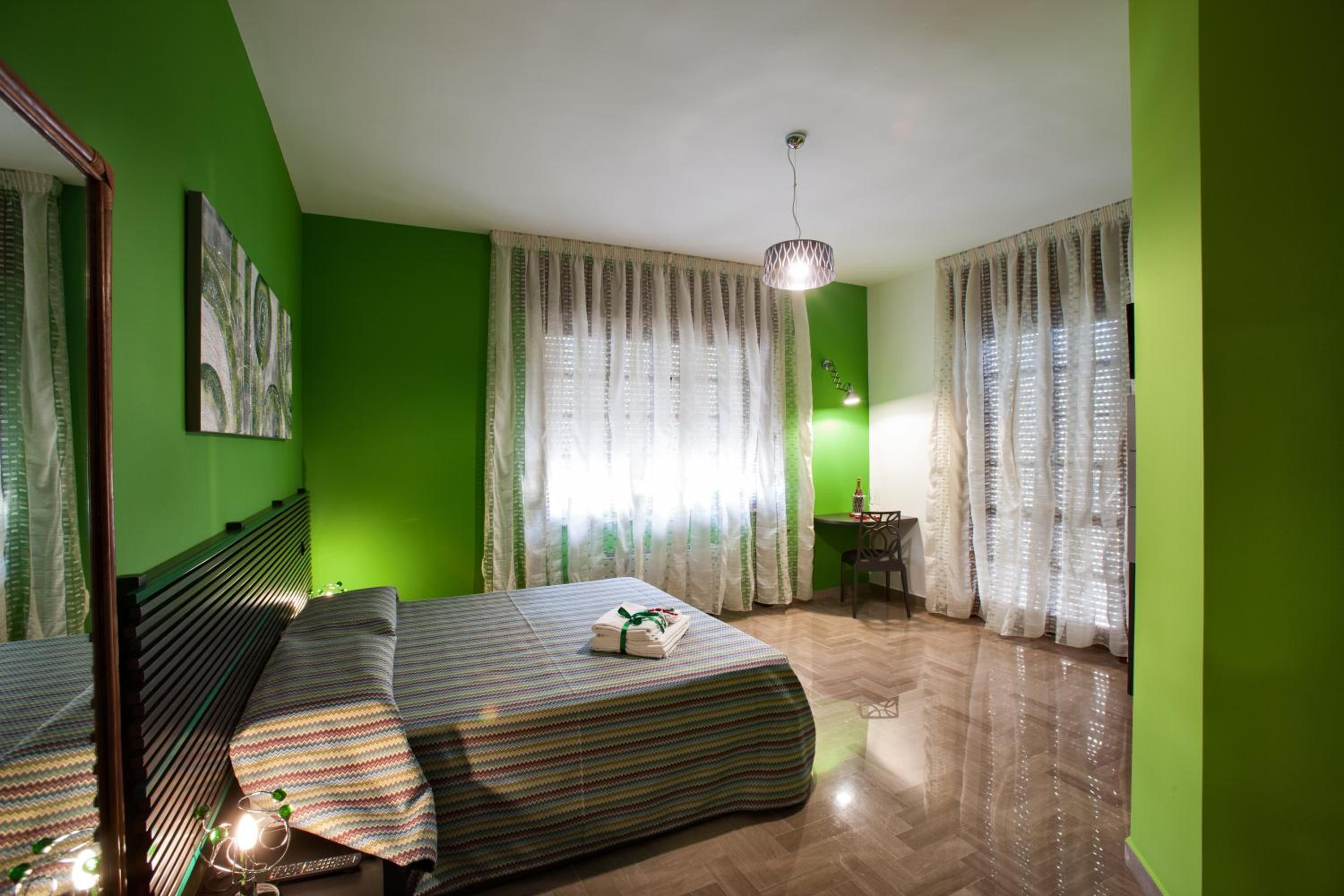 Quadruple Room with Private Bathroom photo 1