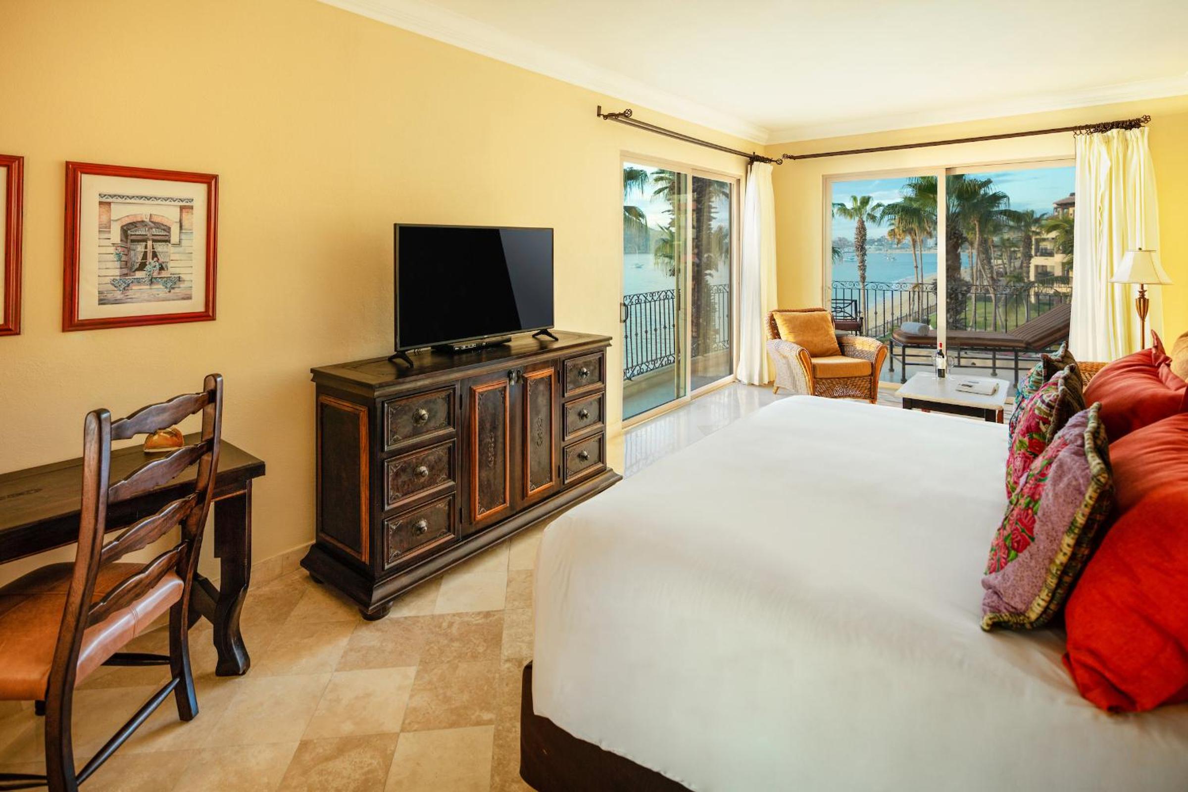 Beachfront One Bedroom 3rd Floor  photo 1