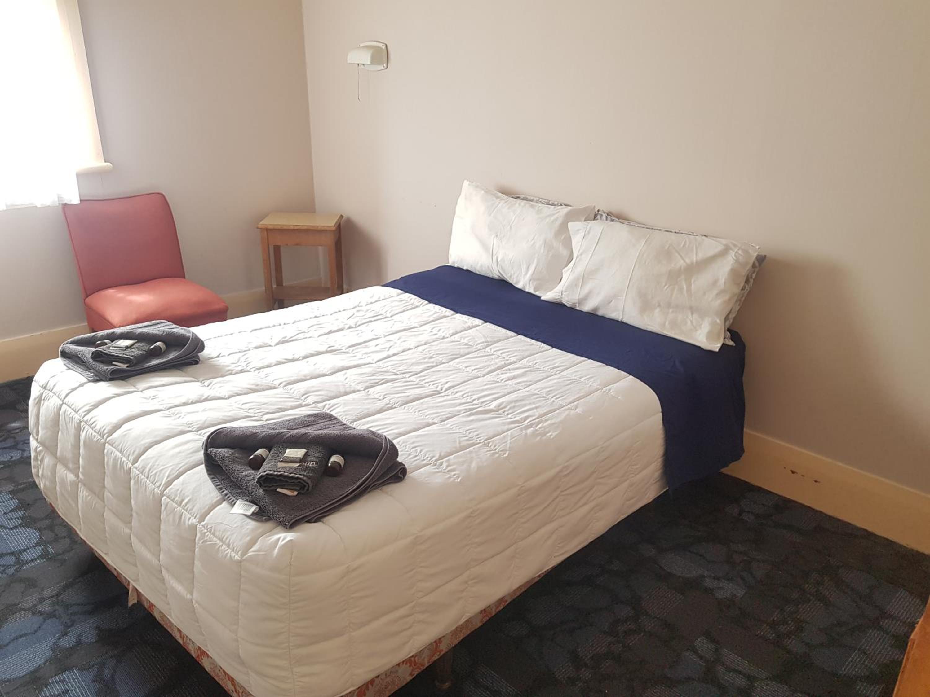 Double Room With Shared Bathroom photo 3