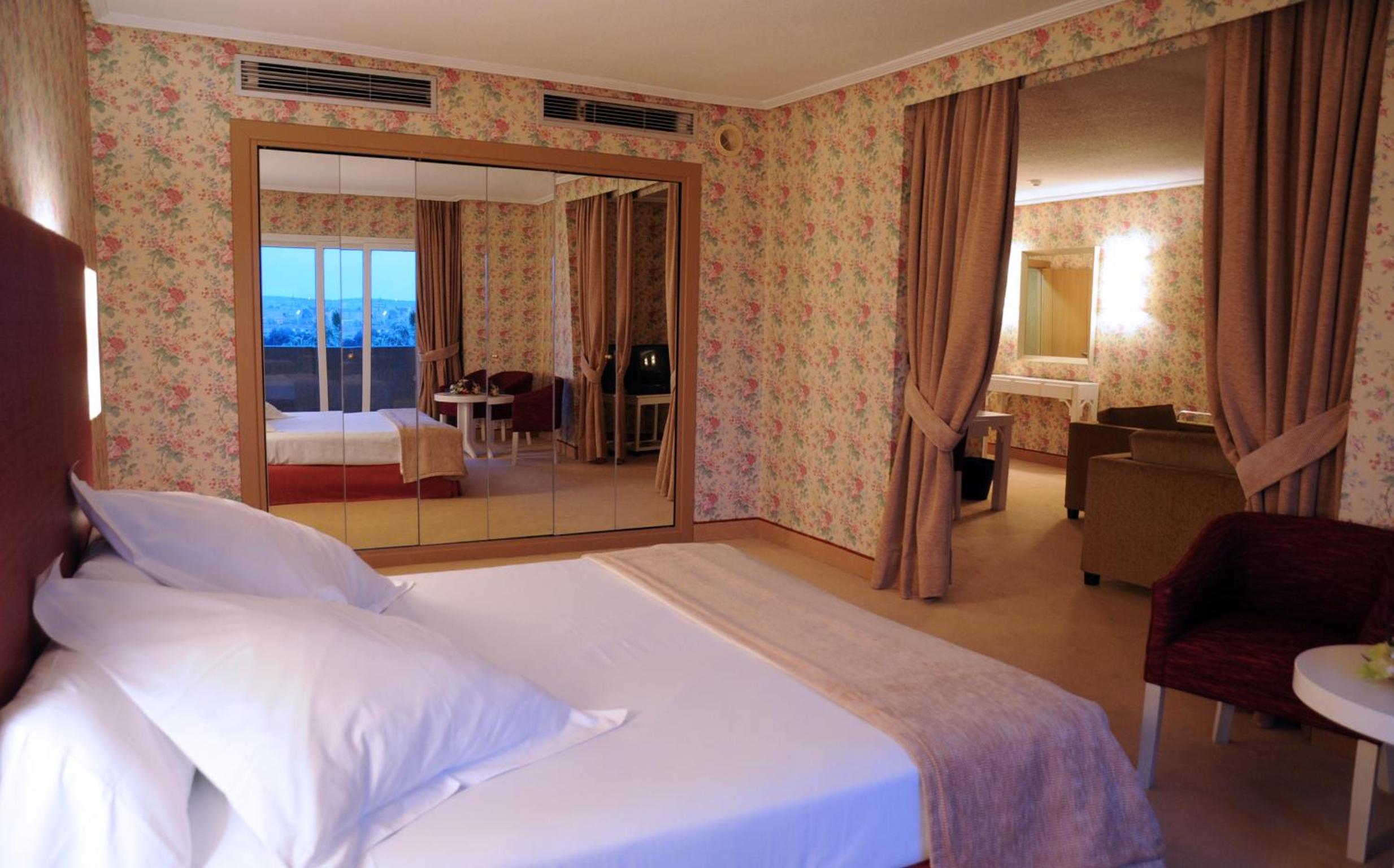 Junior Suite - Photo 13