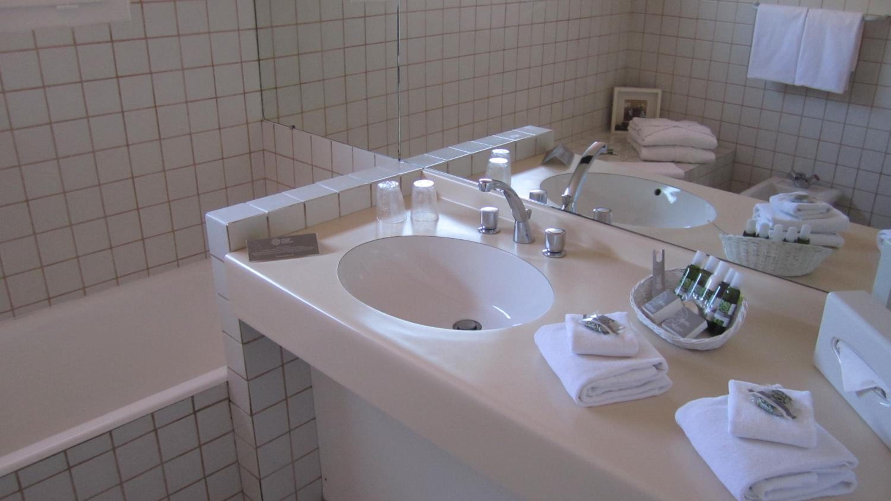 Privilege Room with Hill View - Photo 4