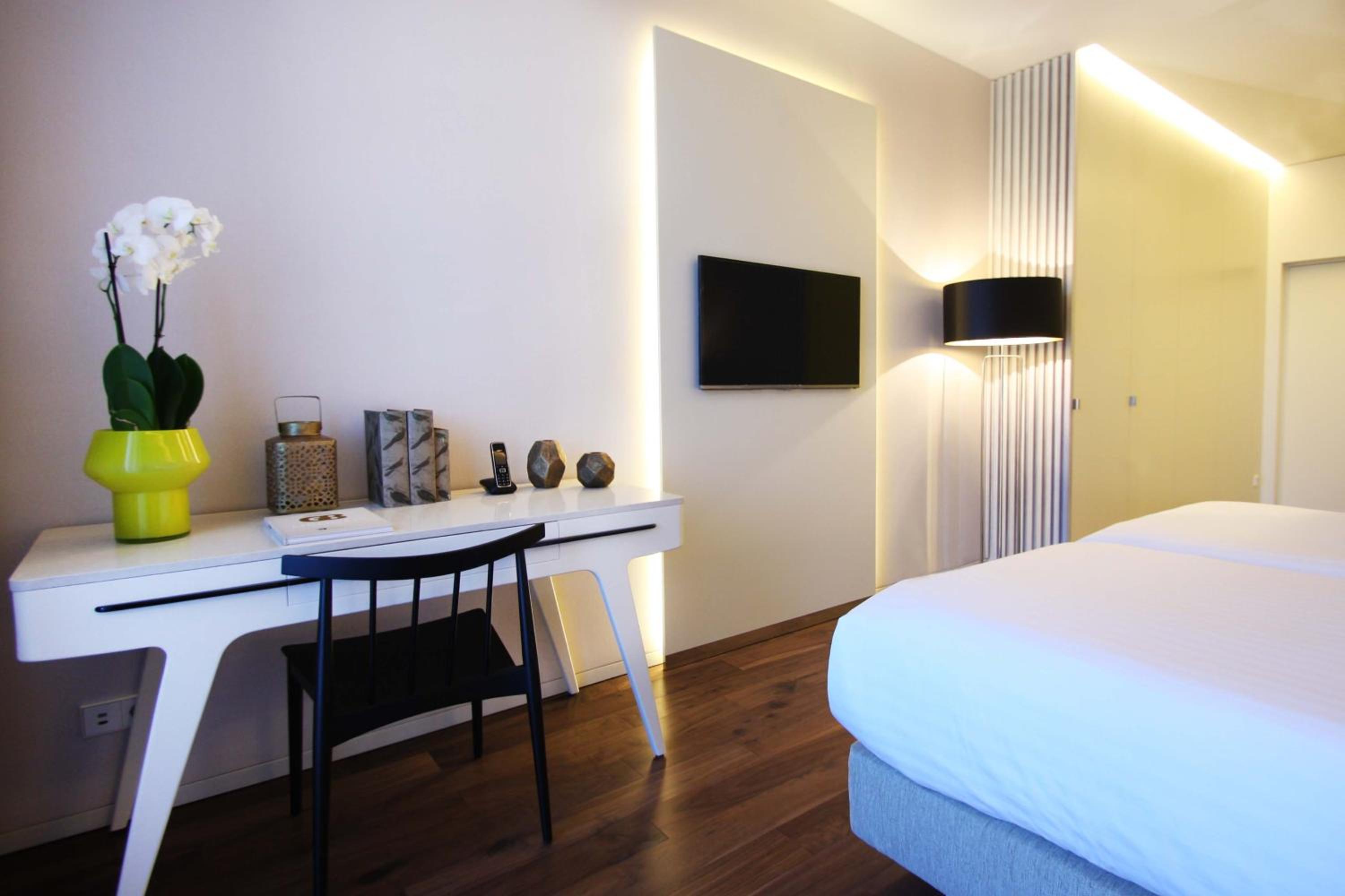 Available room