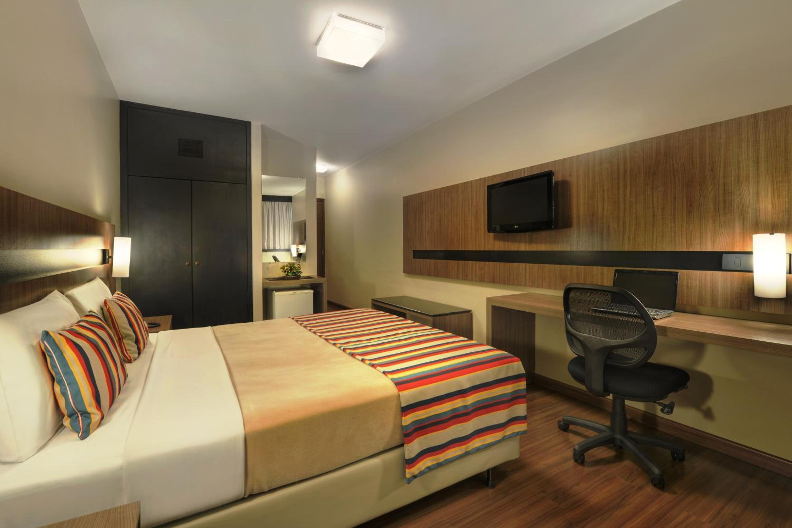 Deluxe Double Room photo 3