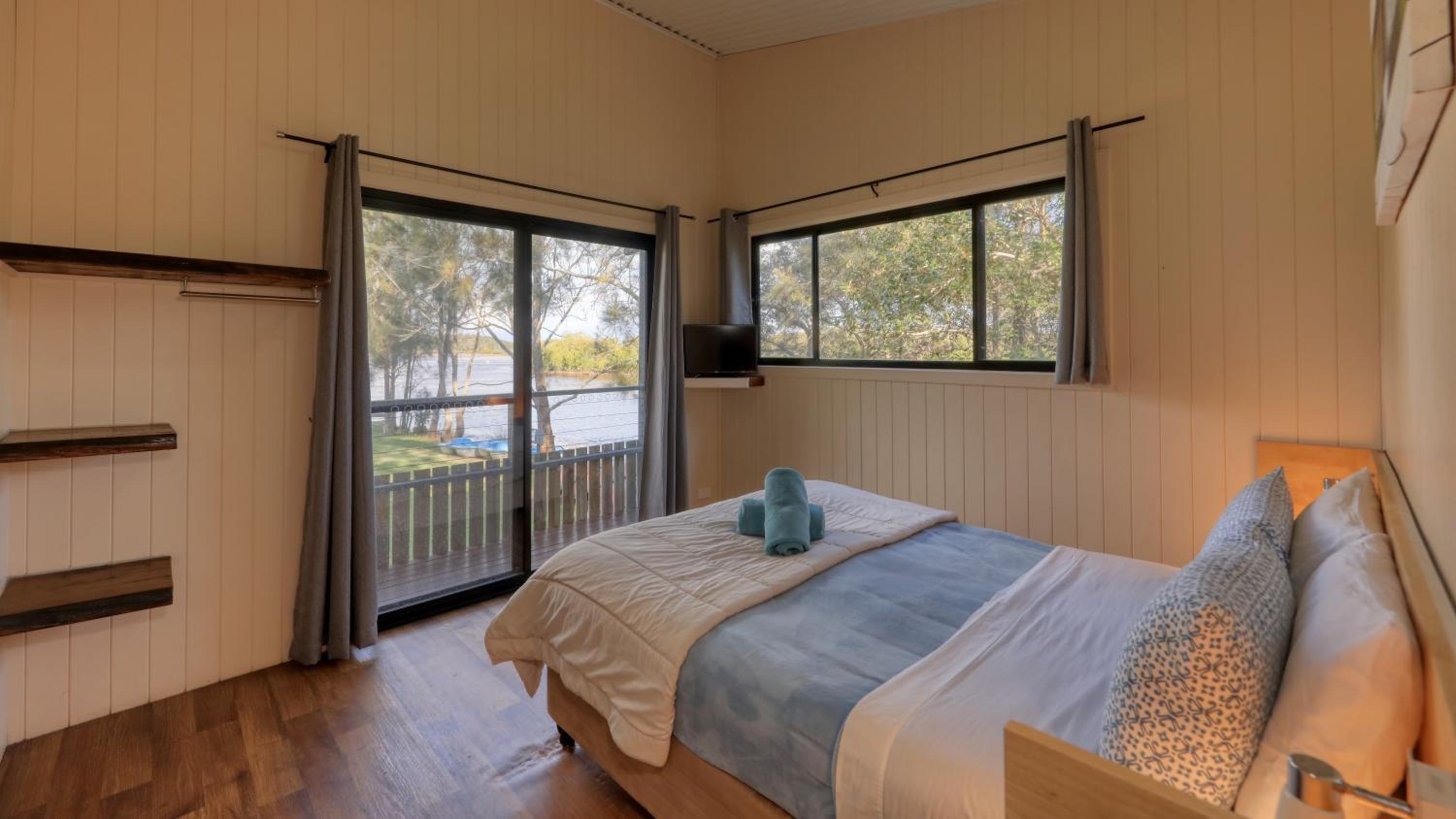 Deluxe Riverfront Lodge
