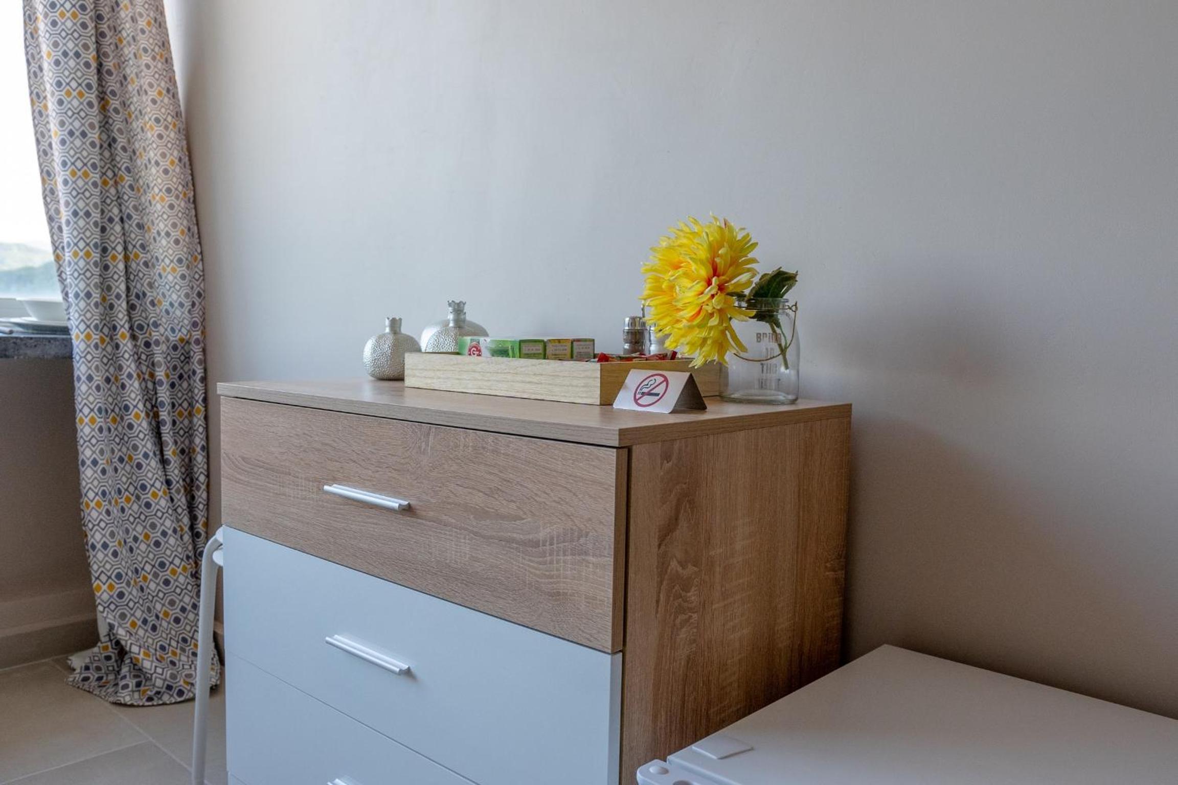 One-Bedroom Apartment - Photo 20