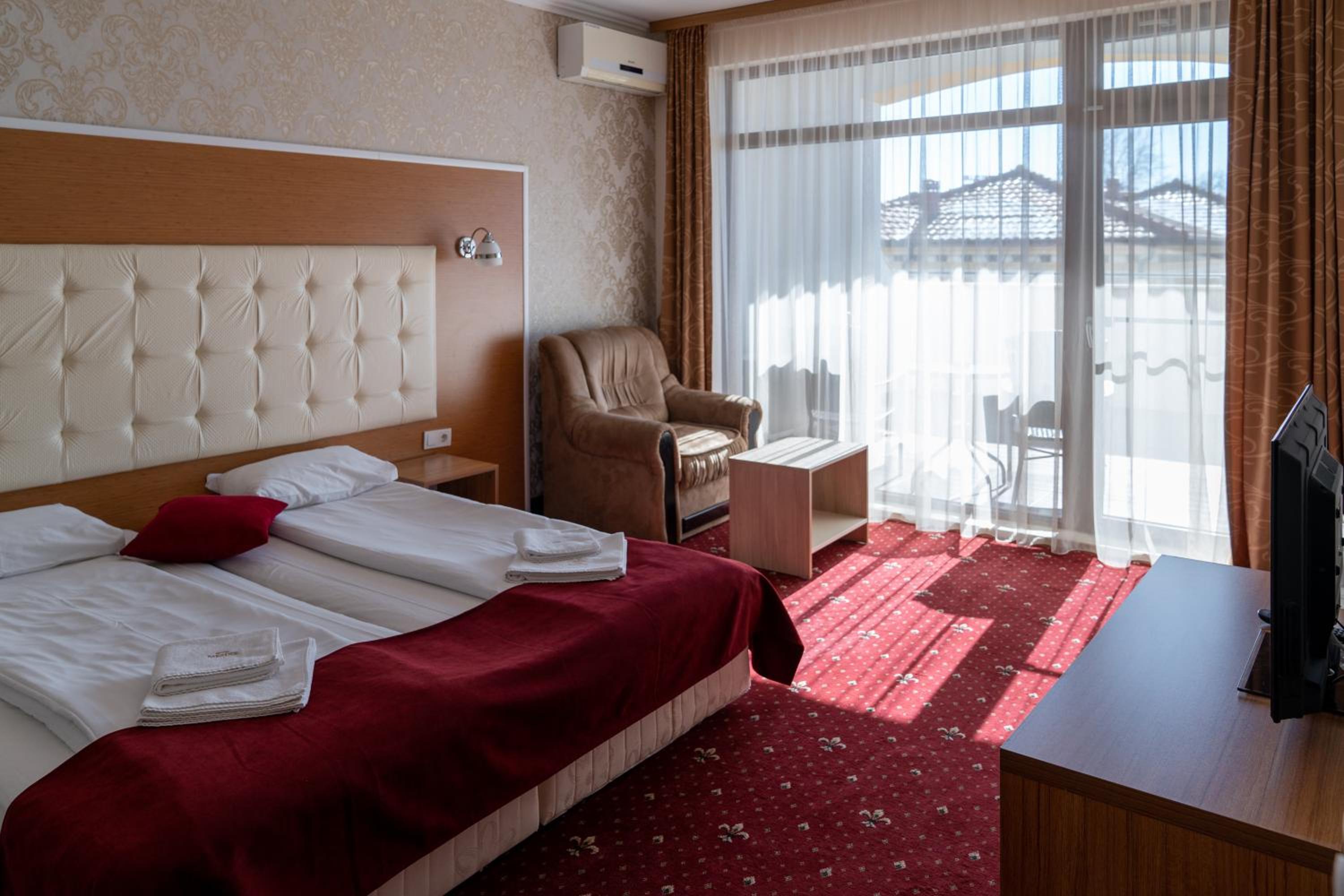 Double Room with Balcony photo 2