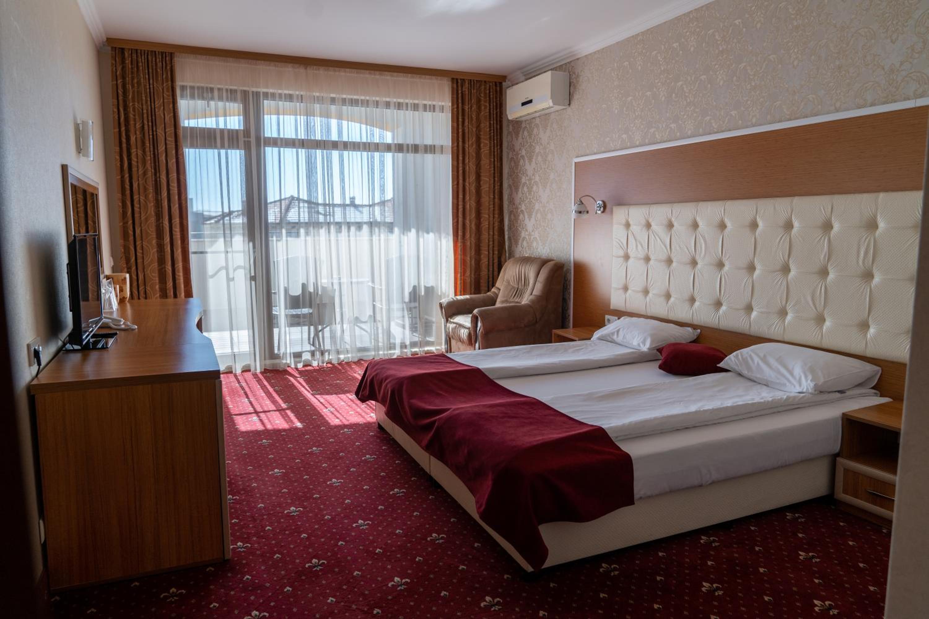 Double Room with Balcony photo 3