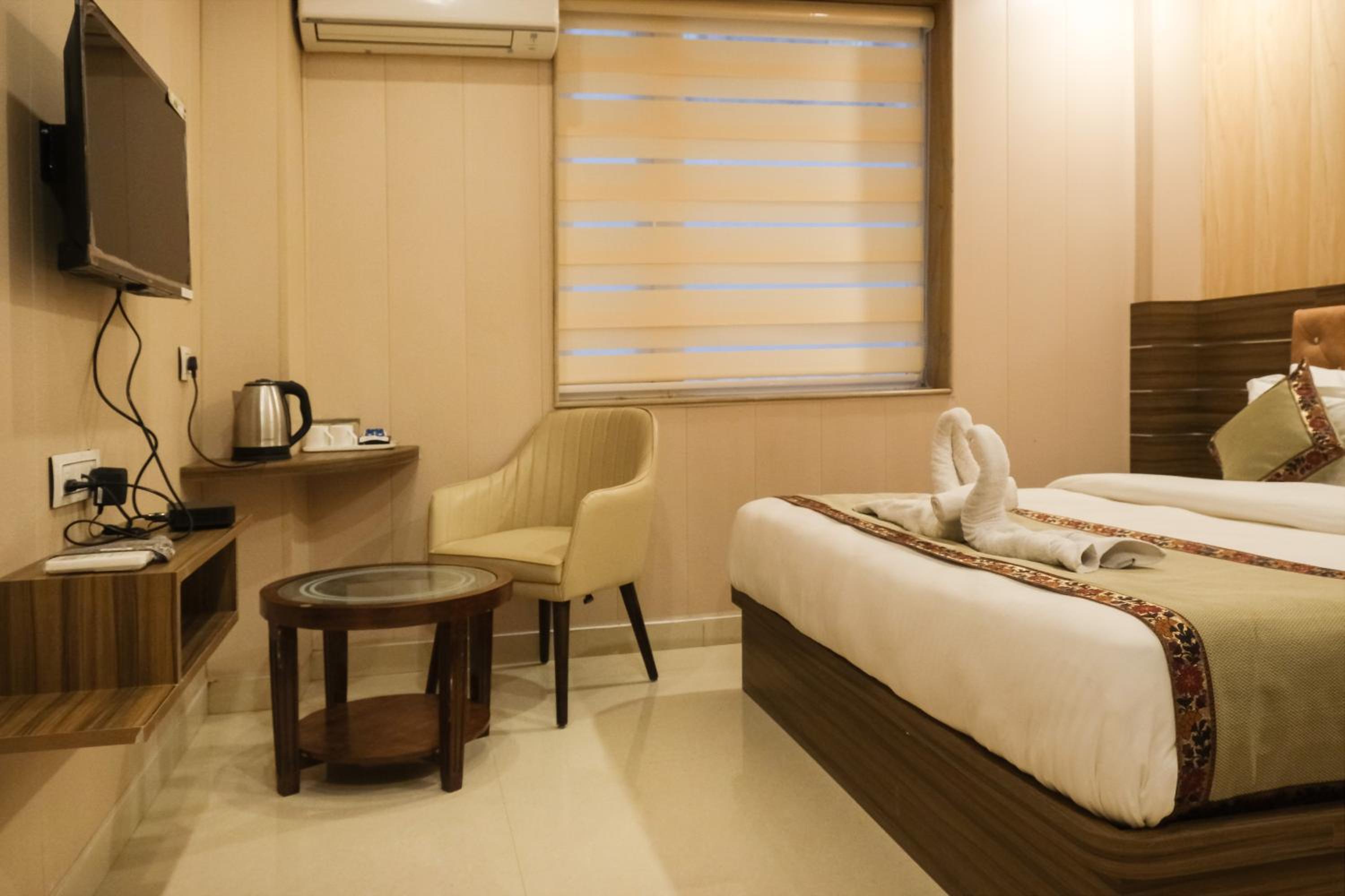 Deluxe Room - Photo 4