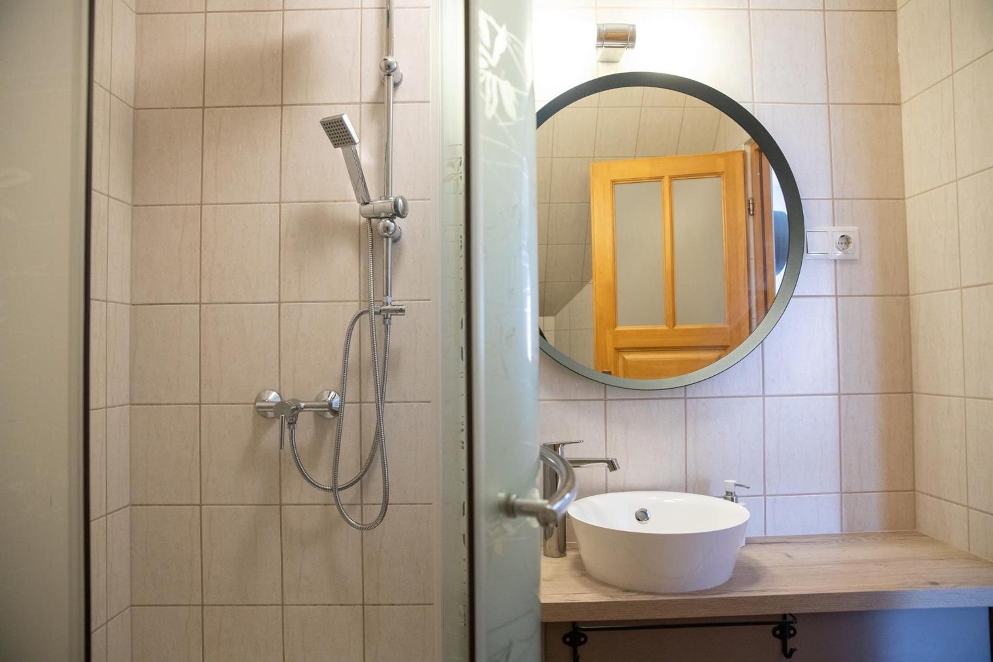 Standard Double or Twin Room photo 2