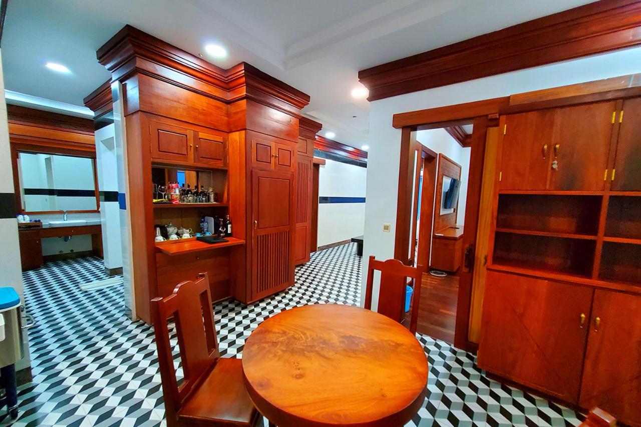 One-Bedroom Villa - Photo 11