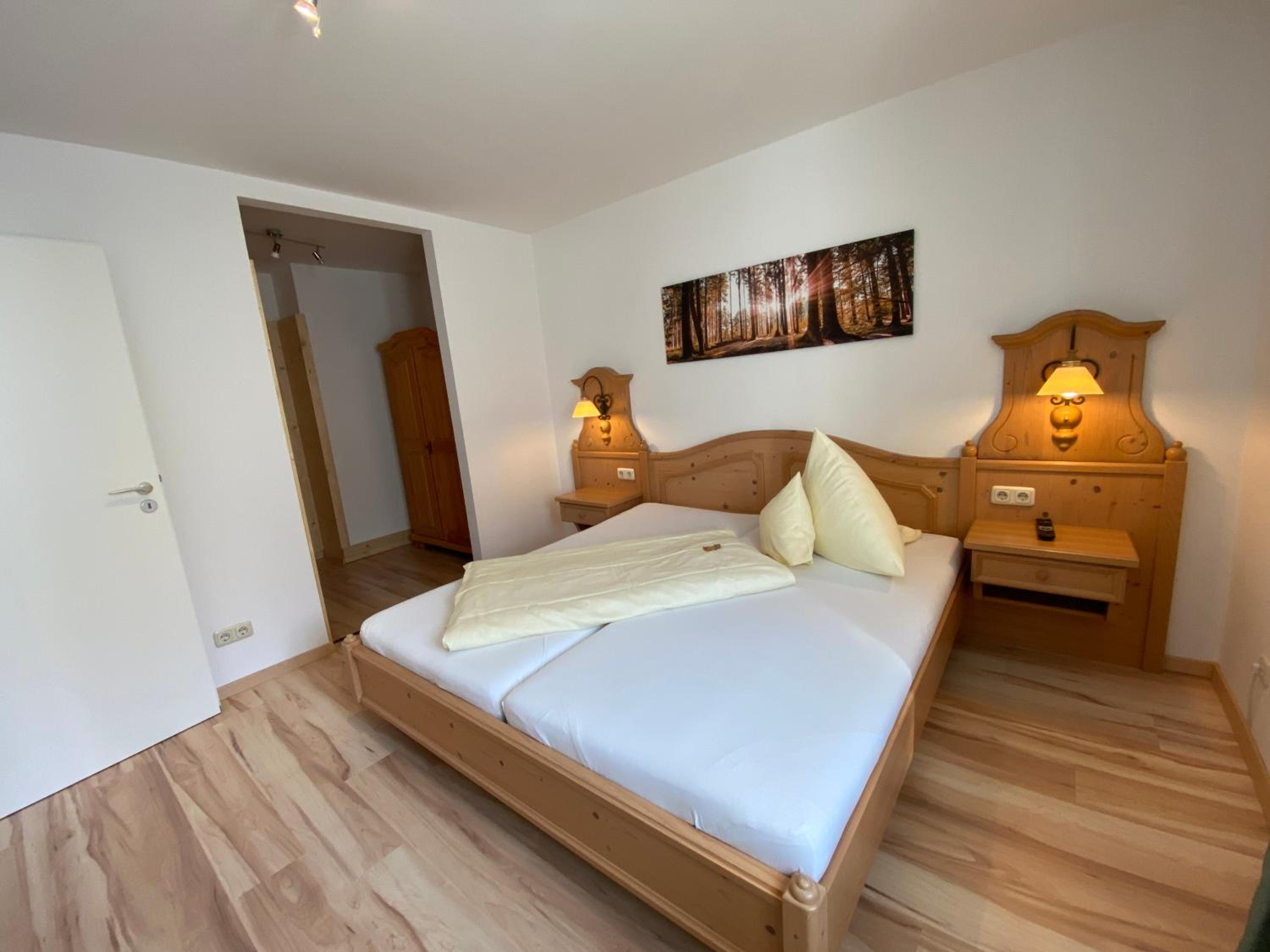 Double Room - Photo 2