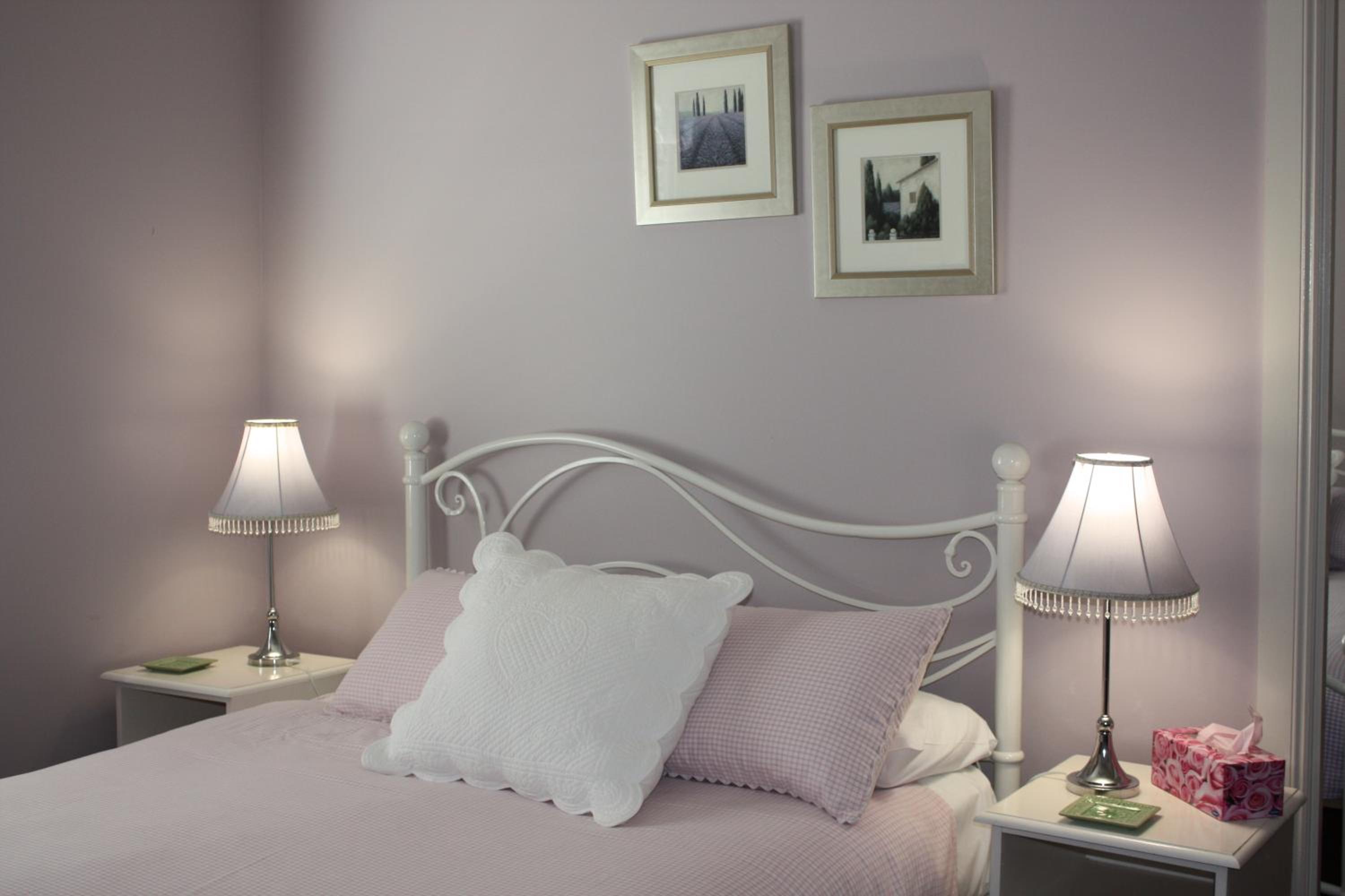 The Corner Cottage - Photo 2