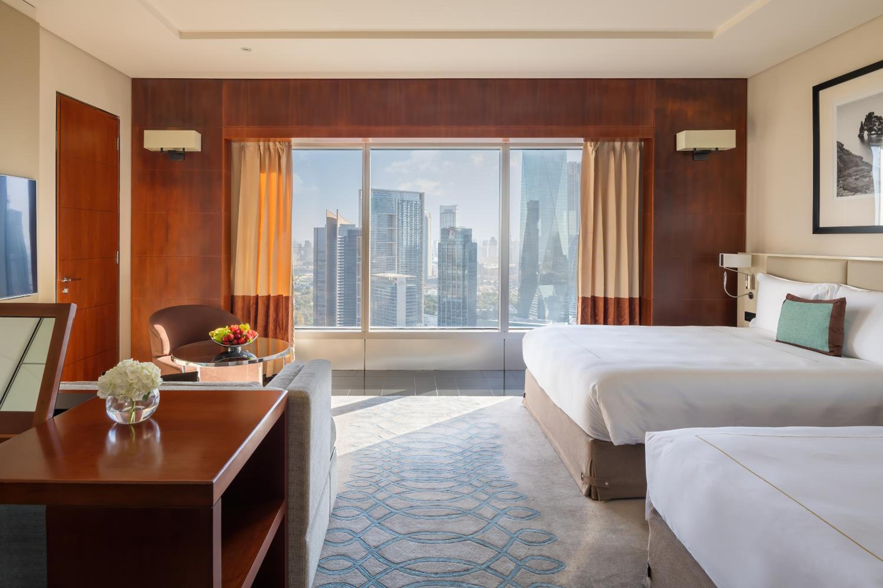 Club Room with Skyline Views, Direct Connectivity to Museum of The Future, Complimentary Breakfast, Signature Afternoon Tea, Evening Sundowners, Soft Refreshments and Canapes thumbnail 5