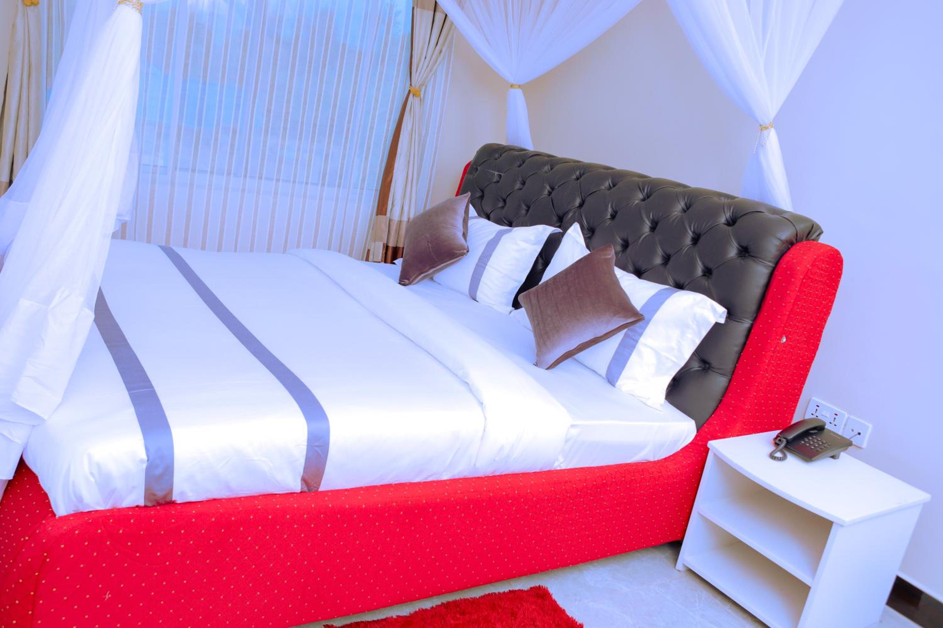 Standard Double Room - Photo 4