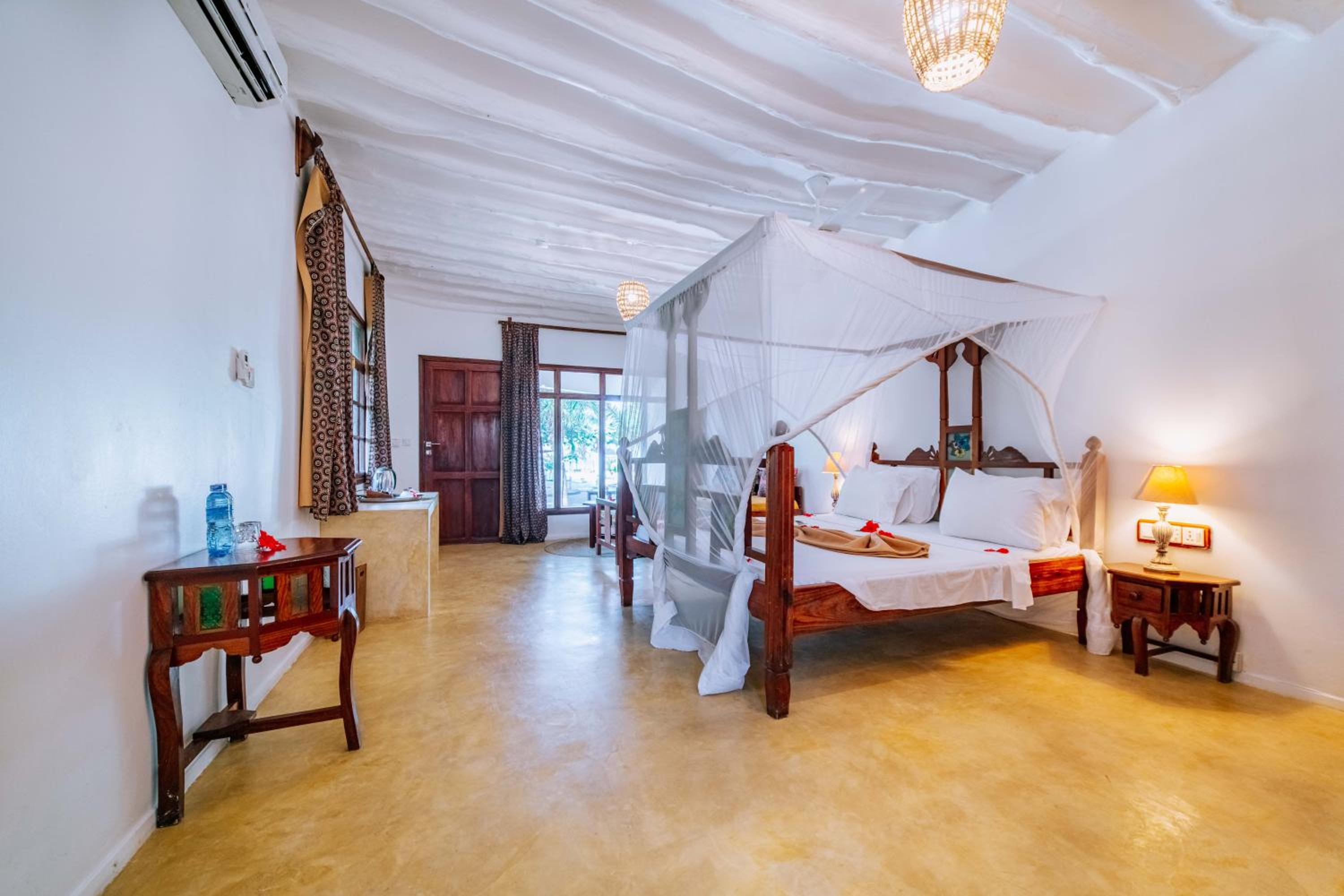Deluxe Beach Front Room