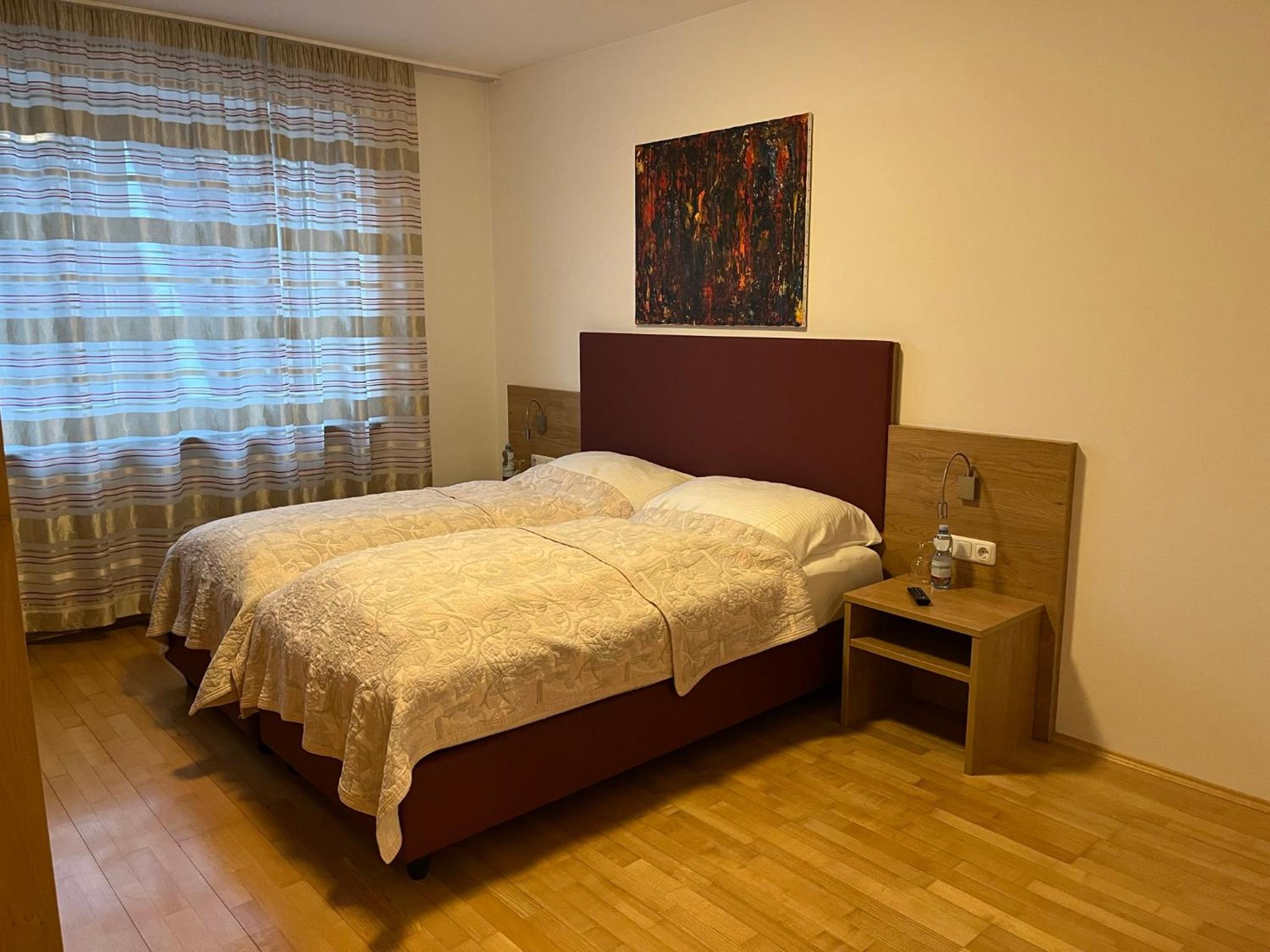 Large Two-Bedroom Apartment photo 3
