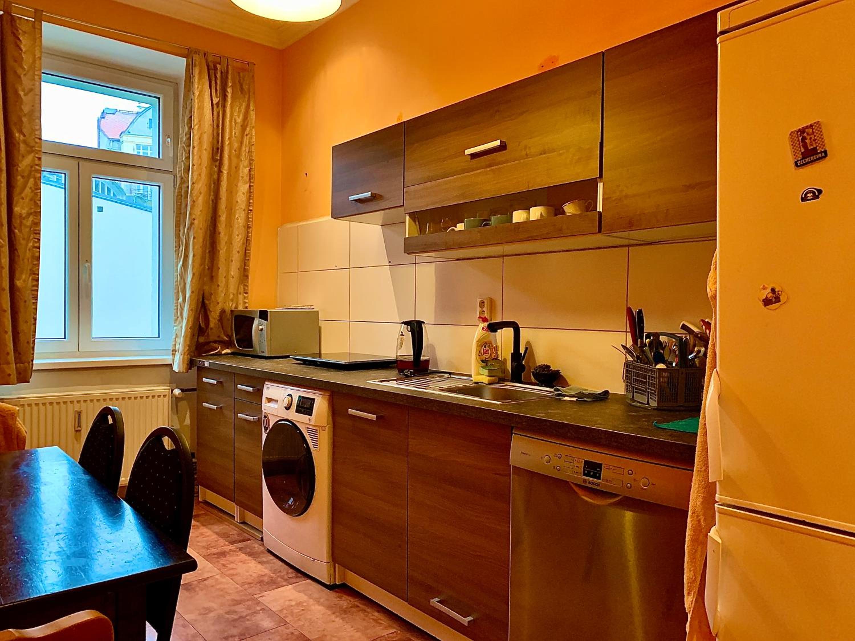 Two-Bedroom Apartment - Photo 15