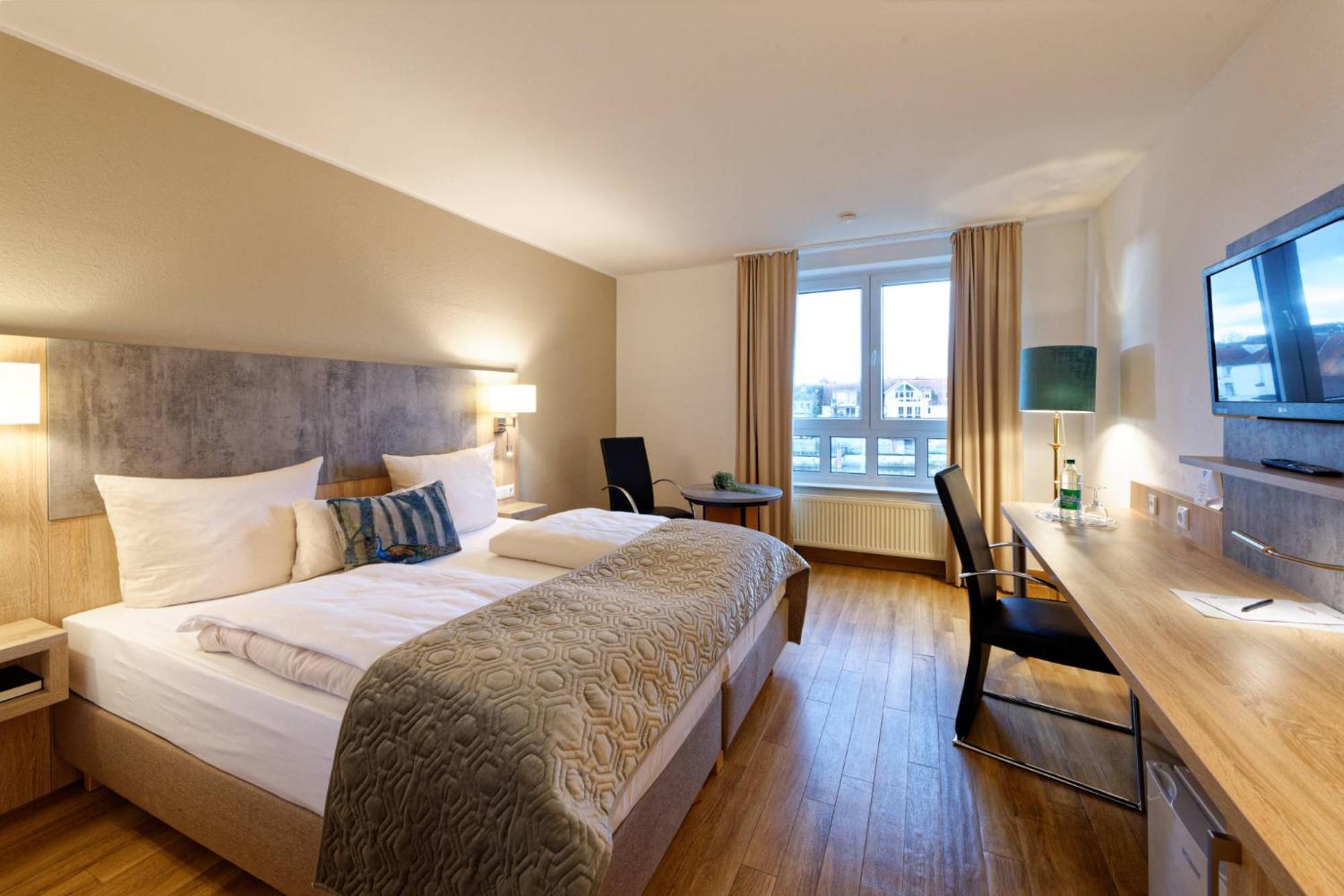 Double Room - Photo 7