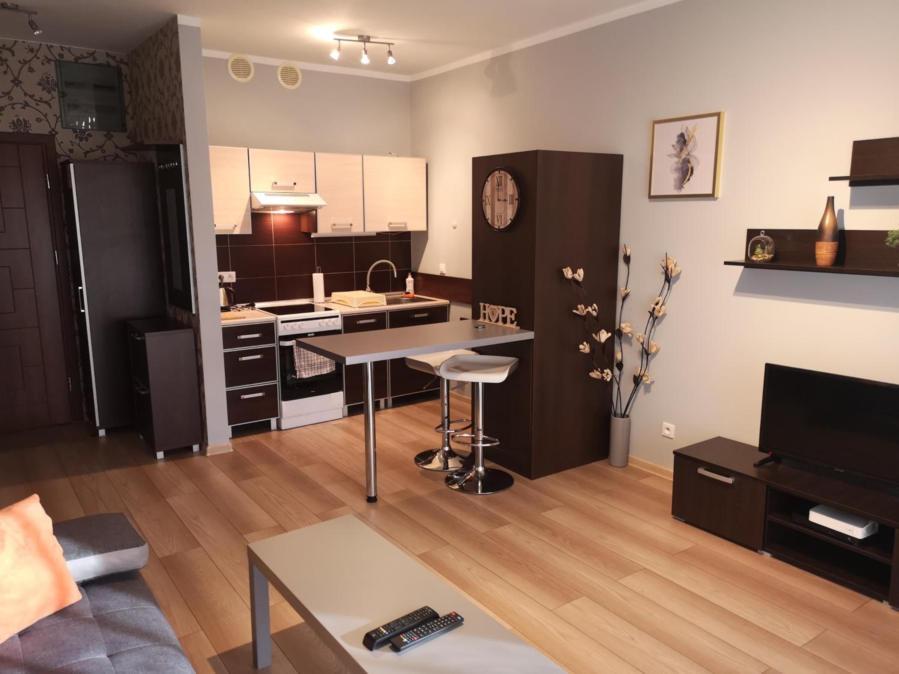 One-Bedroom Apartment - Photo 6