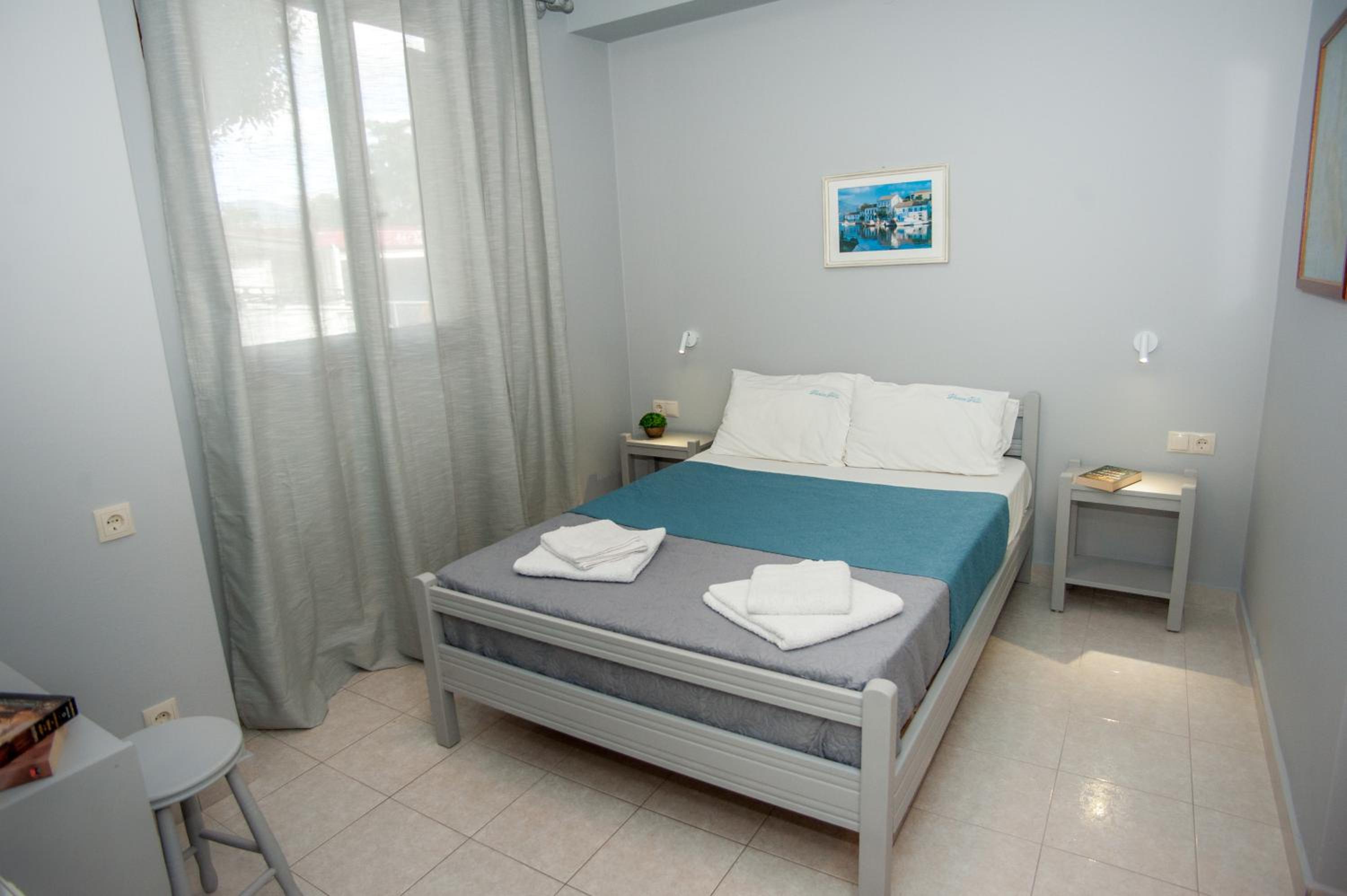 Basic Triple Room