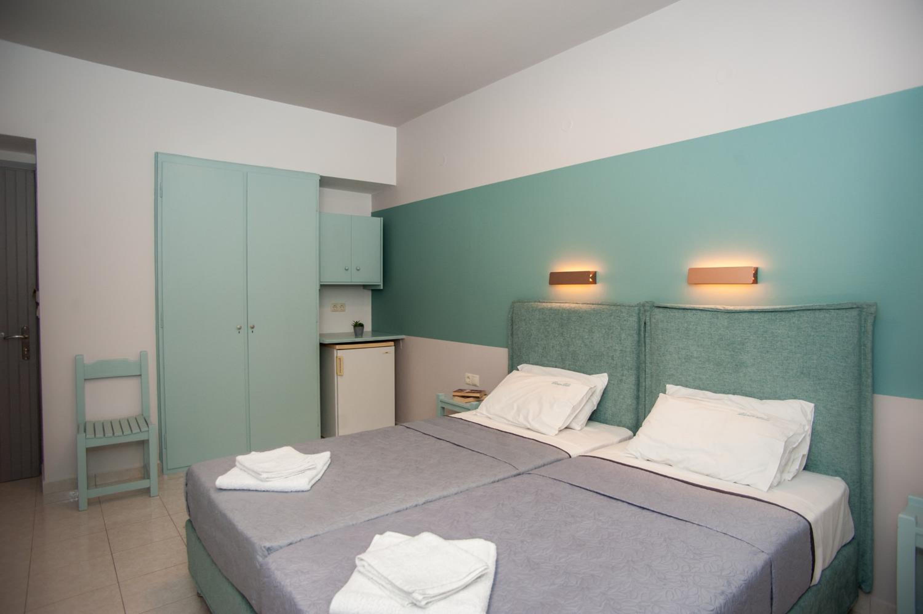 Budget Double Room - Photo 1