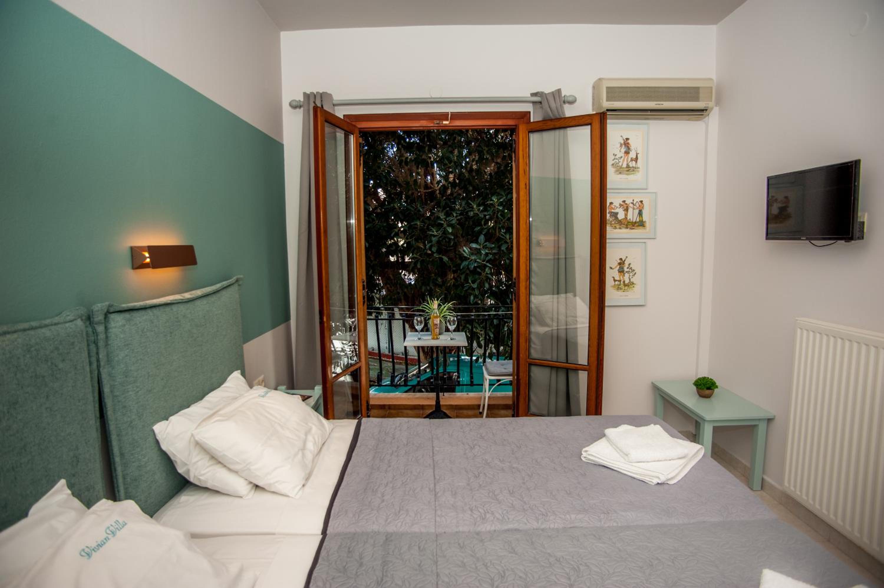 Budget Double Room - Photo 4