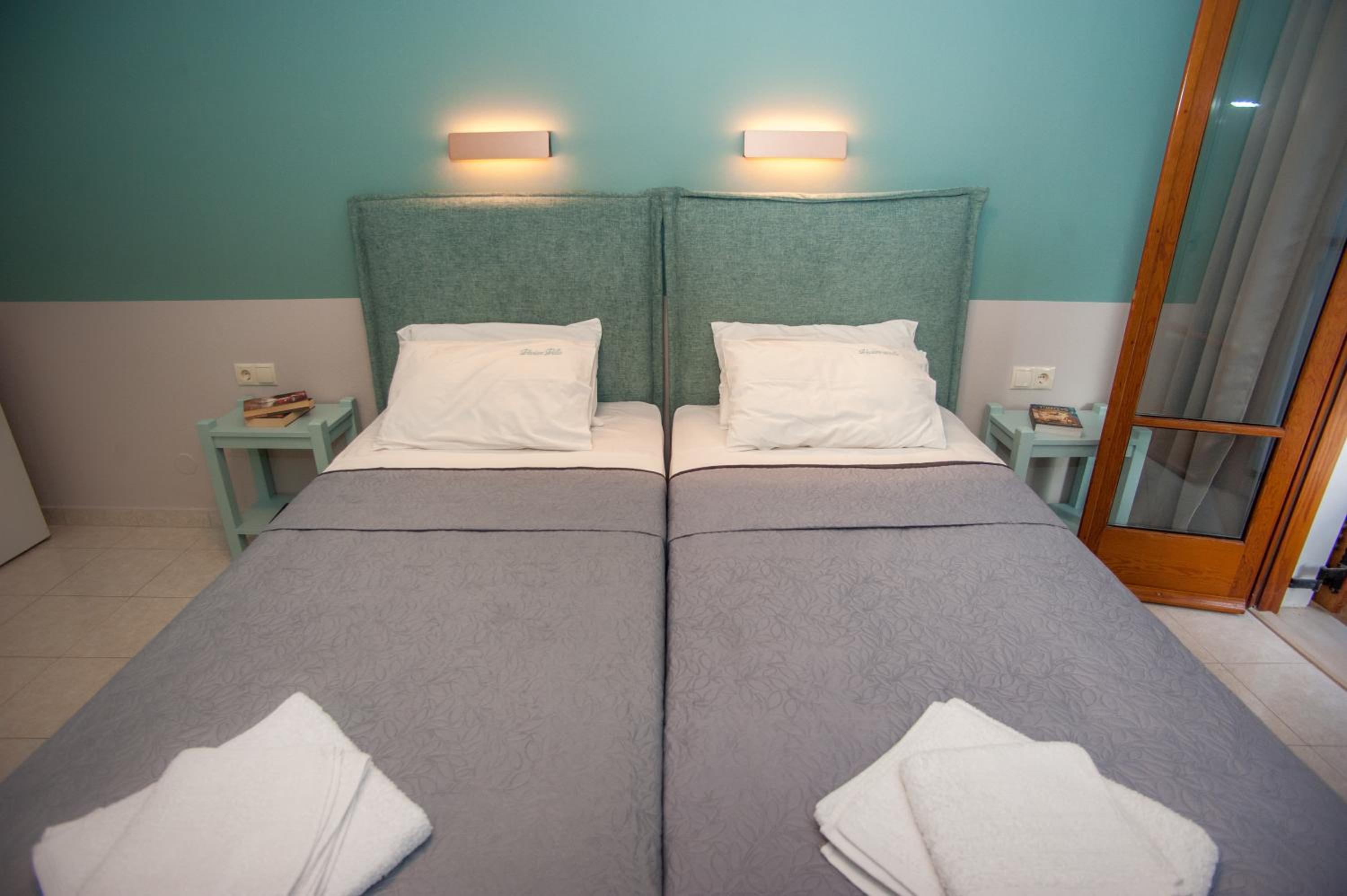 Budget Double Room - Photo 5