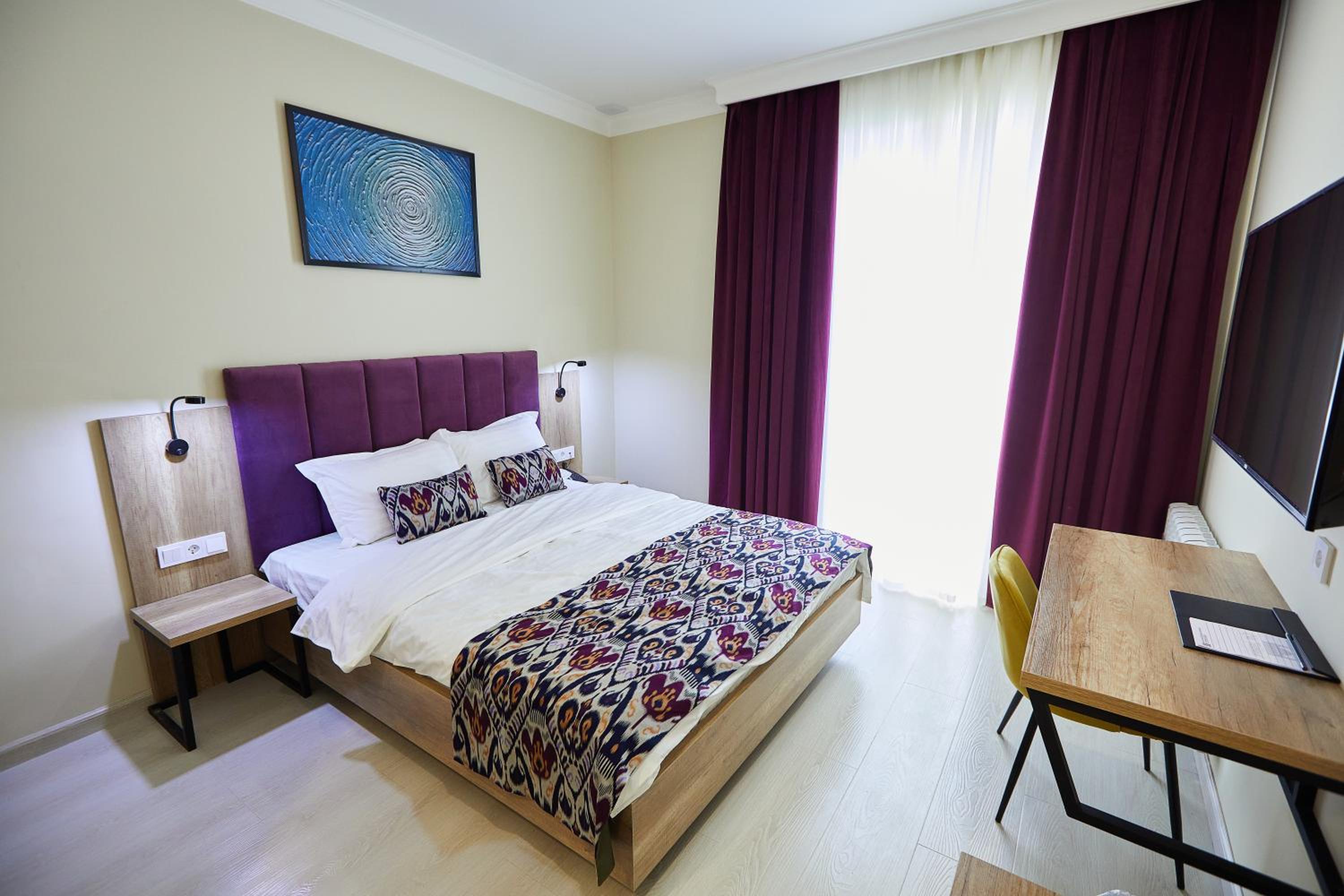 Double Room - Photo 2
