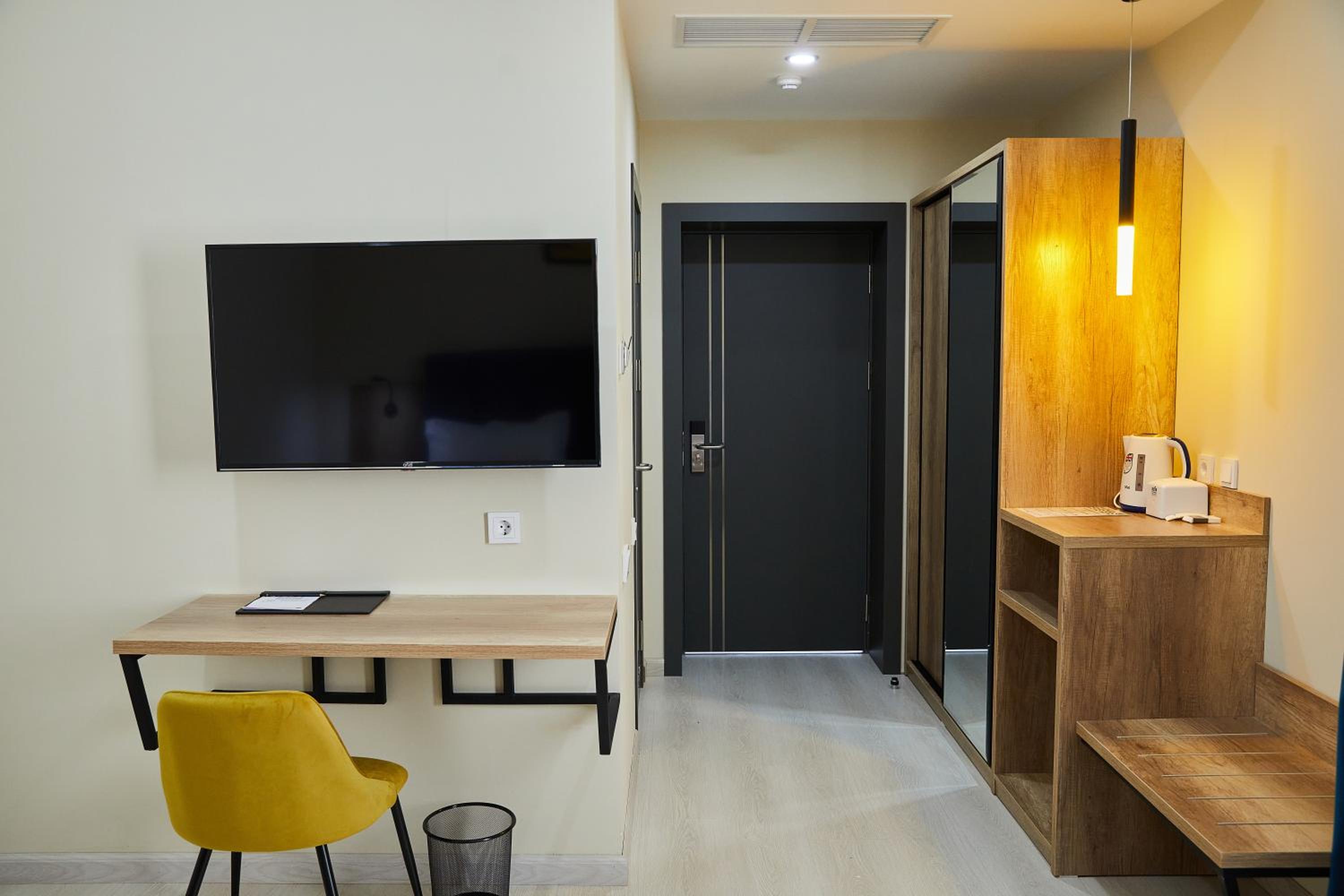 Standard Twin Room - Photo 5