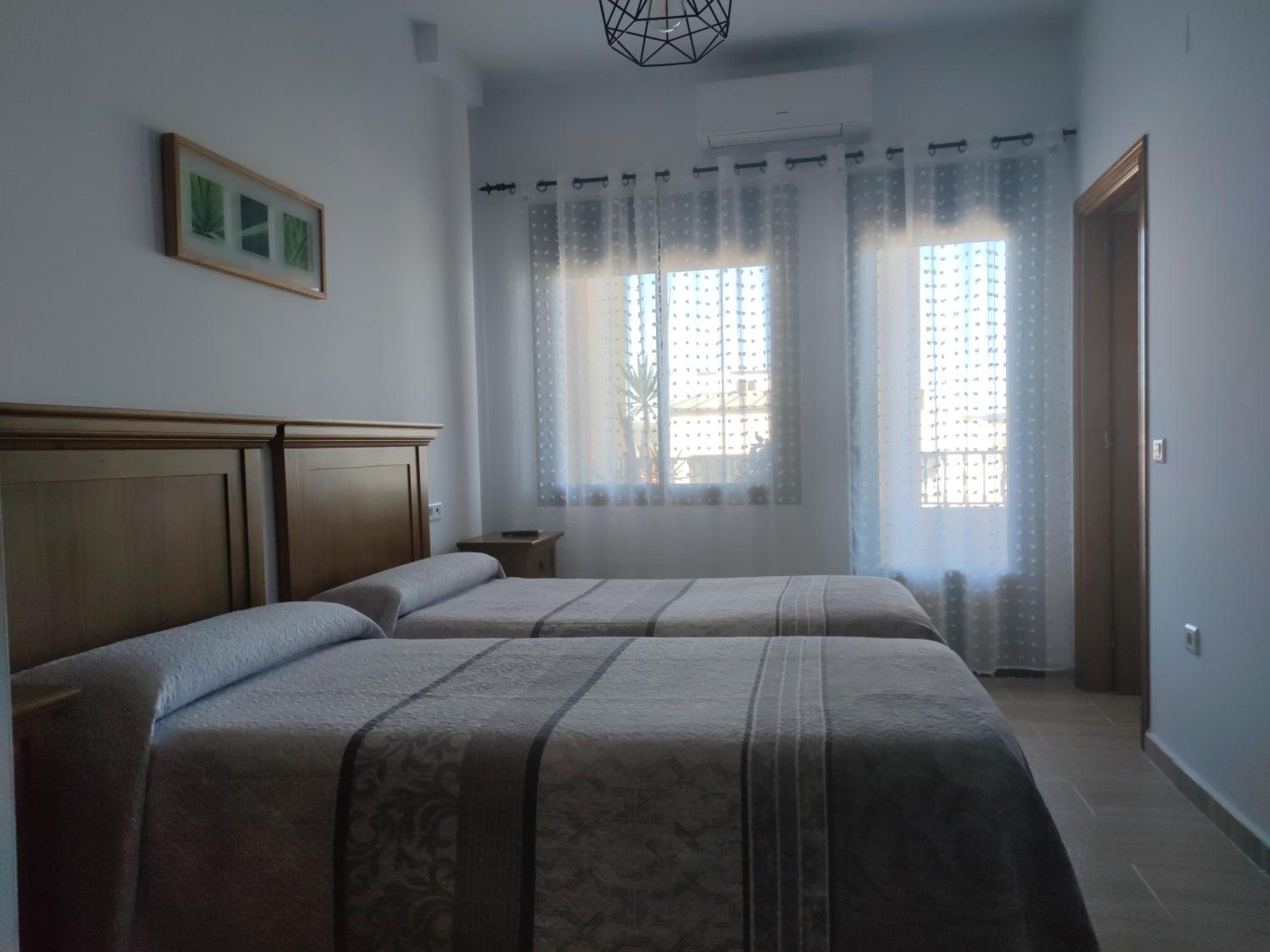 Deluxe Queen Room - Photo 1
