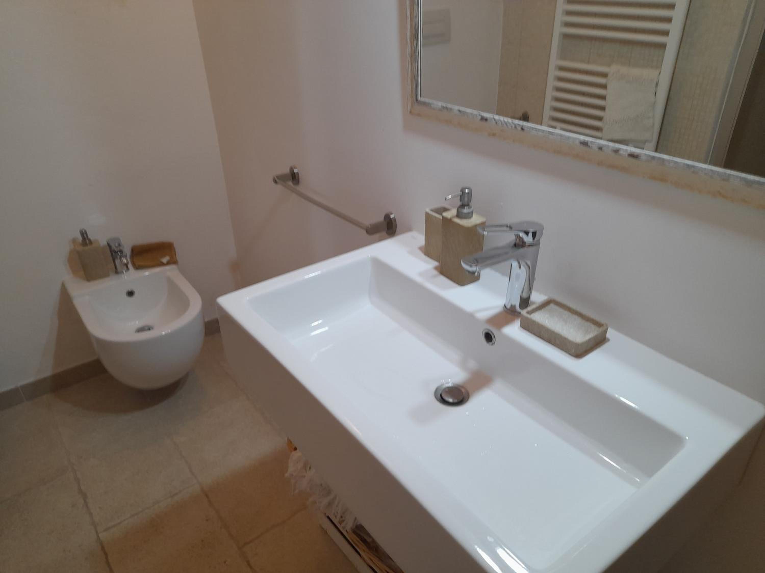 Double Room with Private Bathroom photo 2