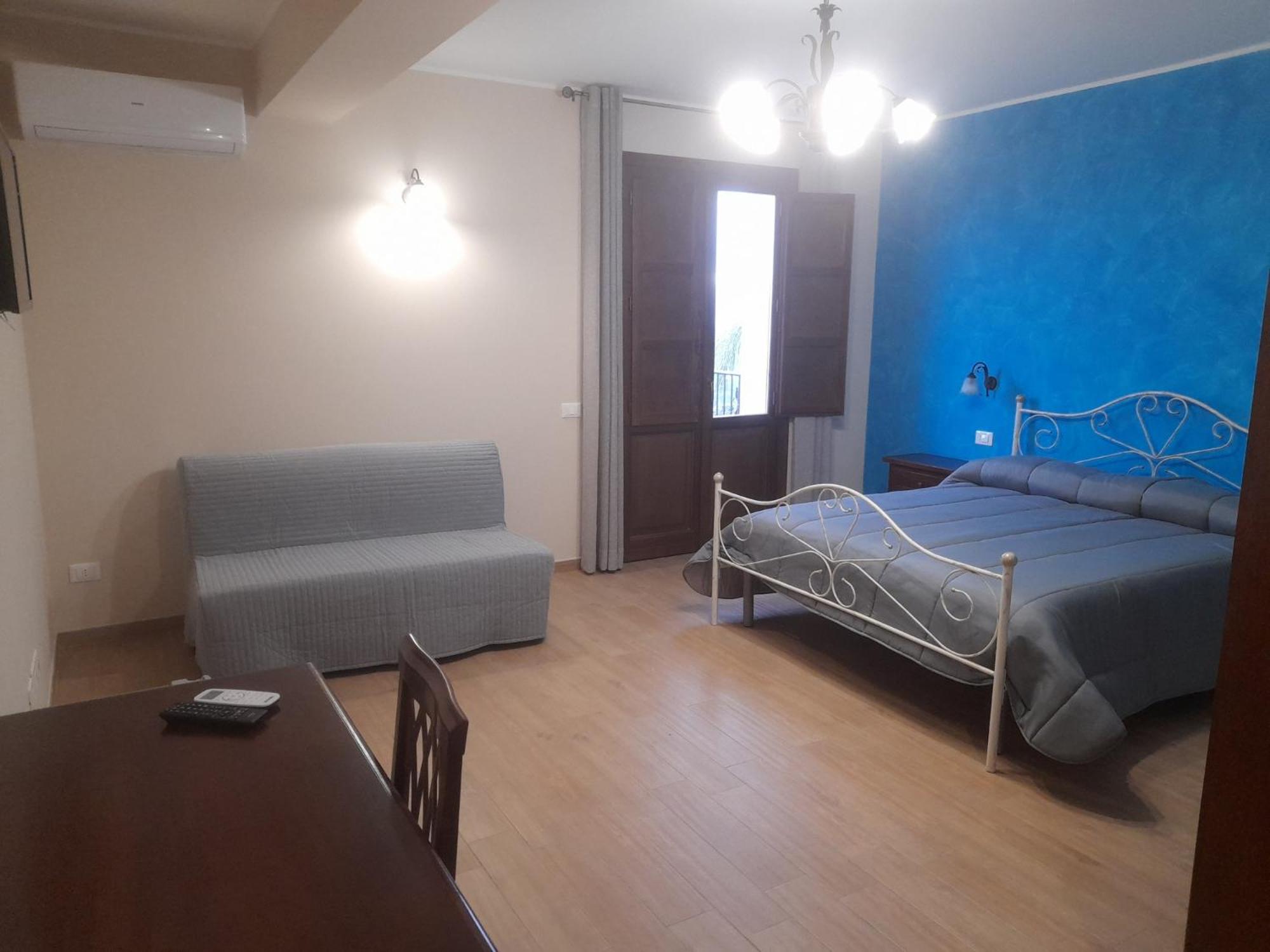 Family Room with Sea View photo 2
