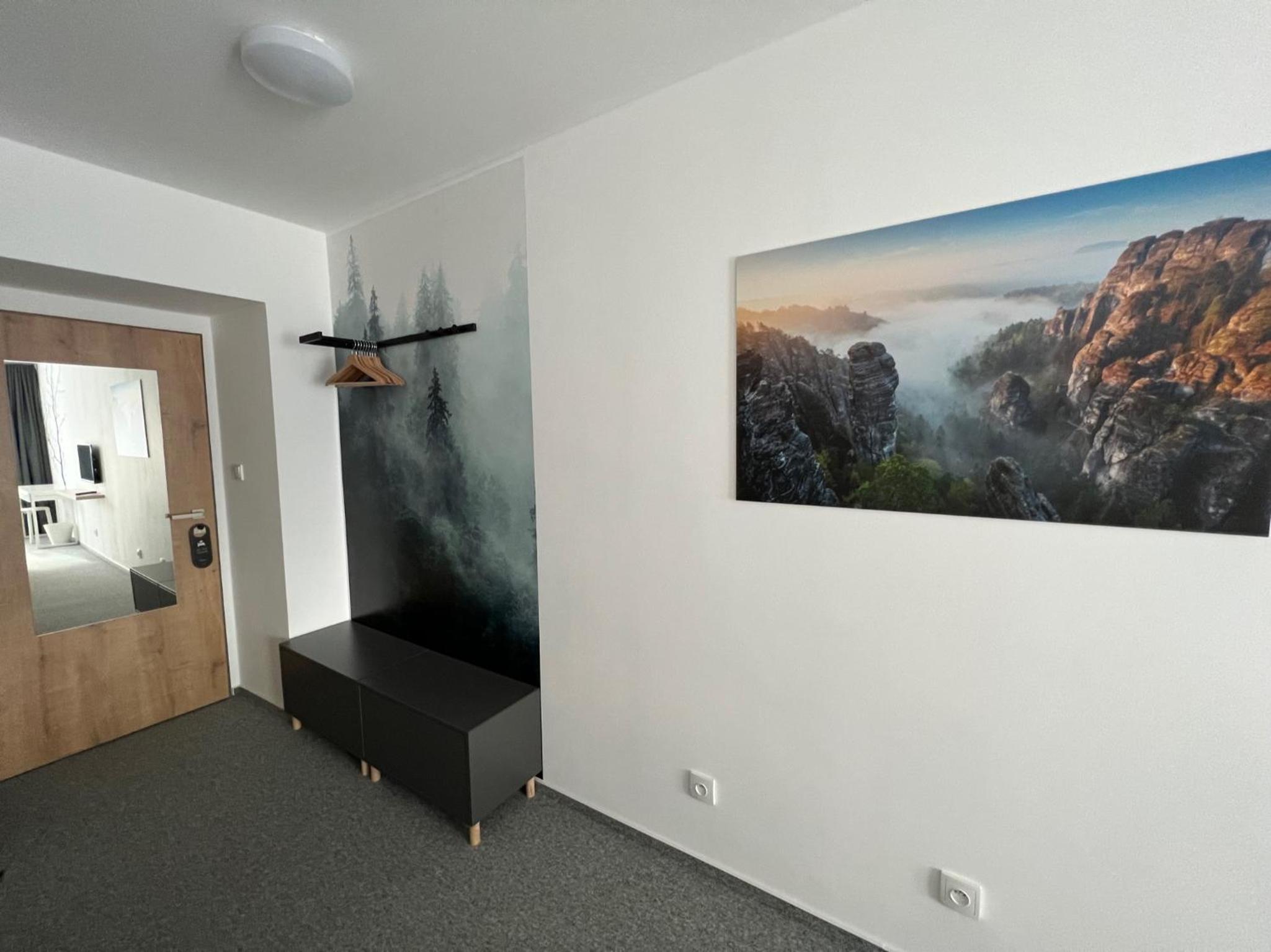 Double Room - Photo 7