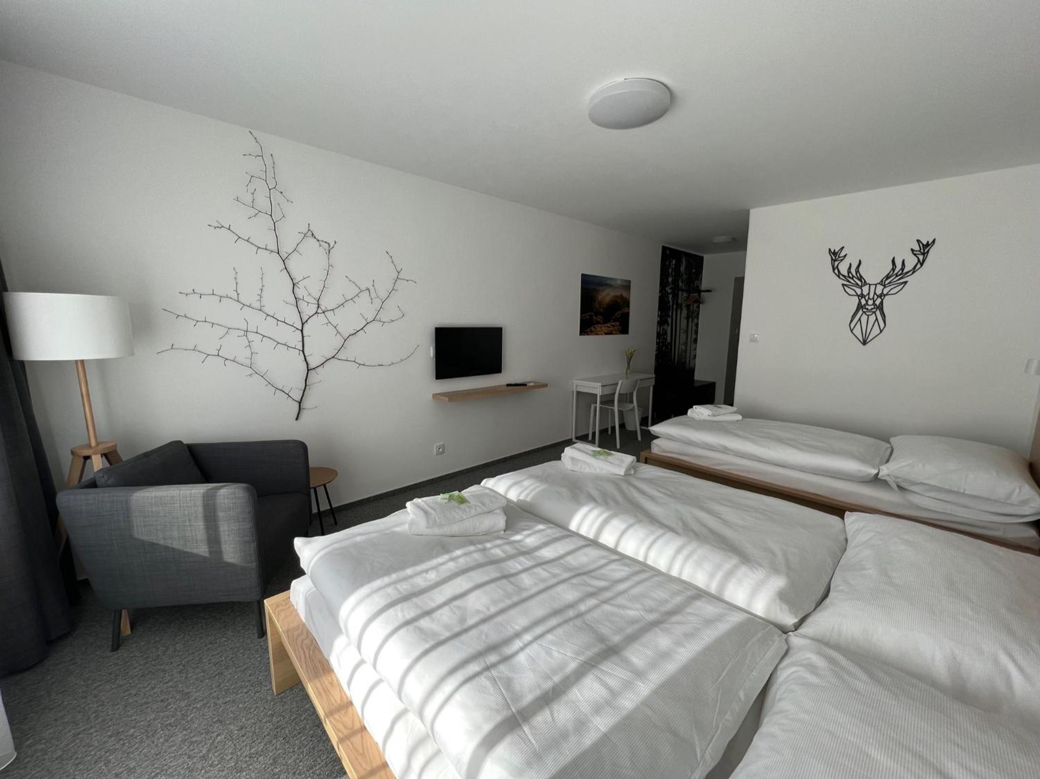 Triple Room - Photo 7